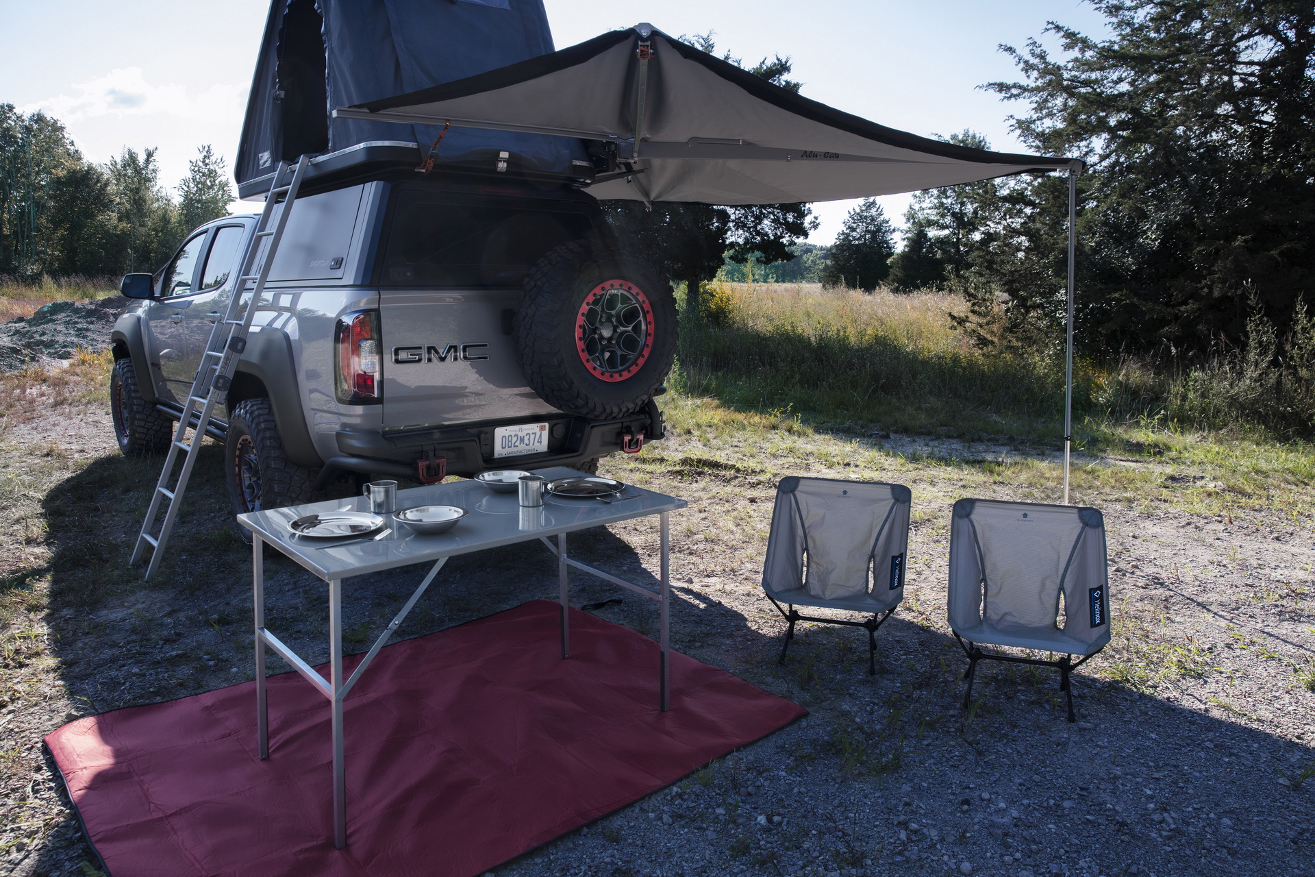 The GMC Canyon AT4 OVRLANDX Off-Road Concept Shows How Extreme The Pickup Can Go