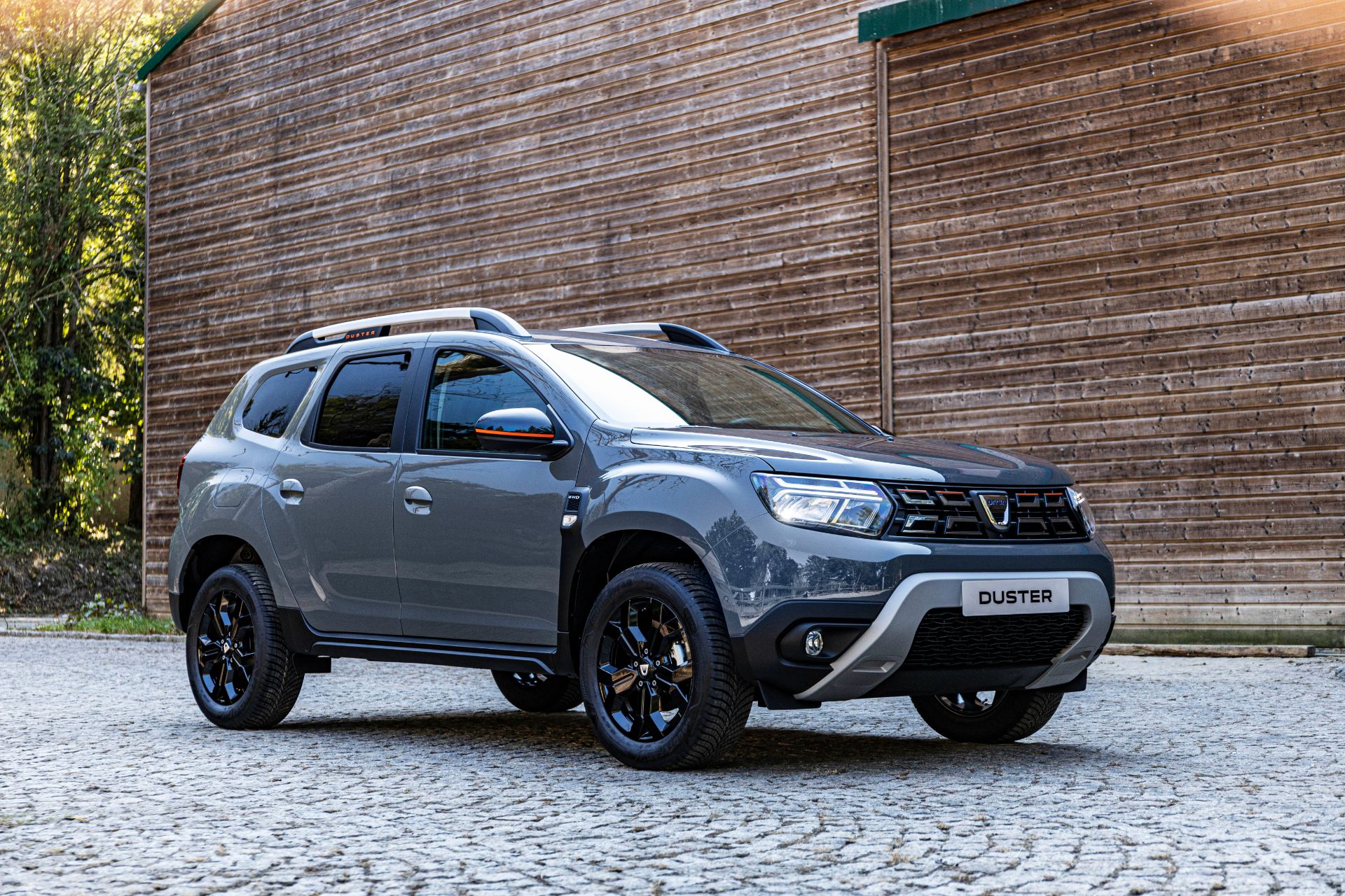Facelifted Dacia Duster Gets Extreme Limited Edition For 2022 Carscoops