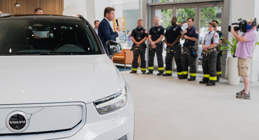  Volvo Donates XC40 Recharge To The NYC Fire Department To Better Understand EVs