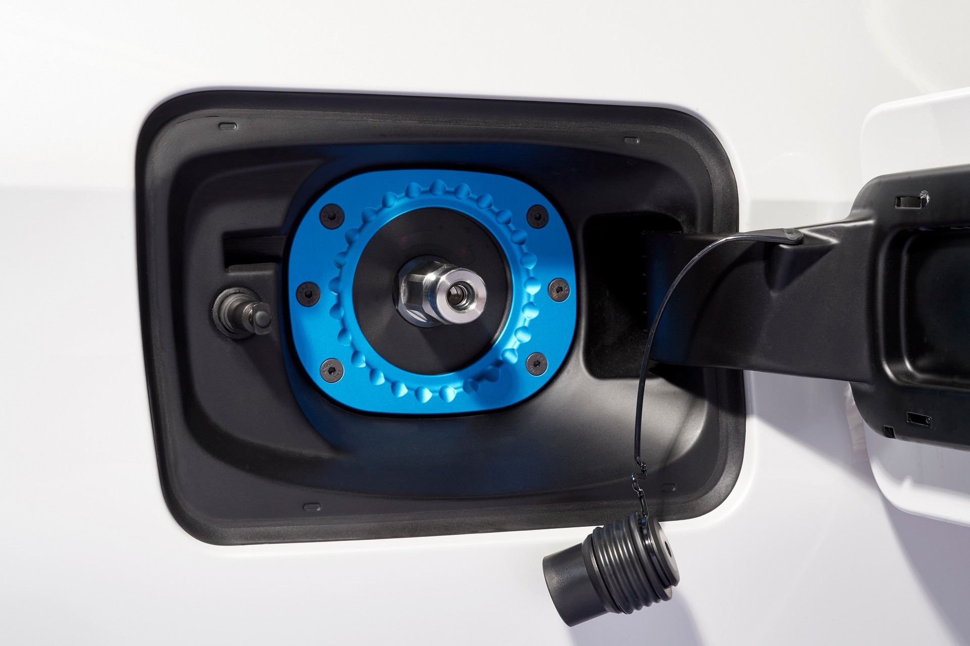 New BMW iX5 Hydrogen Brings Its Fuel Cells To Munich