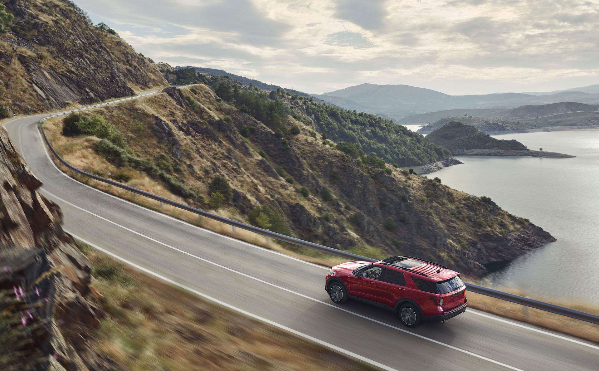 2022 Ford Explorer Gets A 400HP Rear-Wheel Drive ST Model And New ST-Line Trim