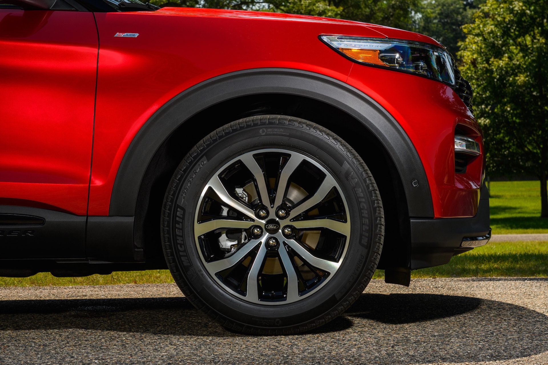 2022 Ford Explorer Gets A 400HP Rear-Wheel Drive ST Model And New ST-Line Trim