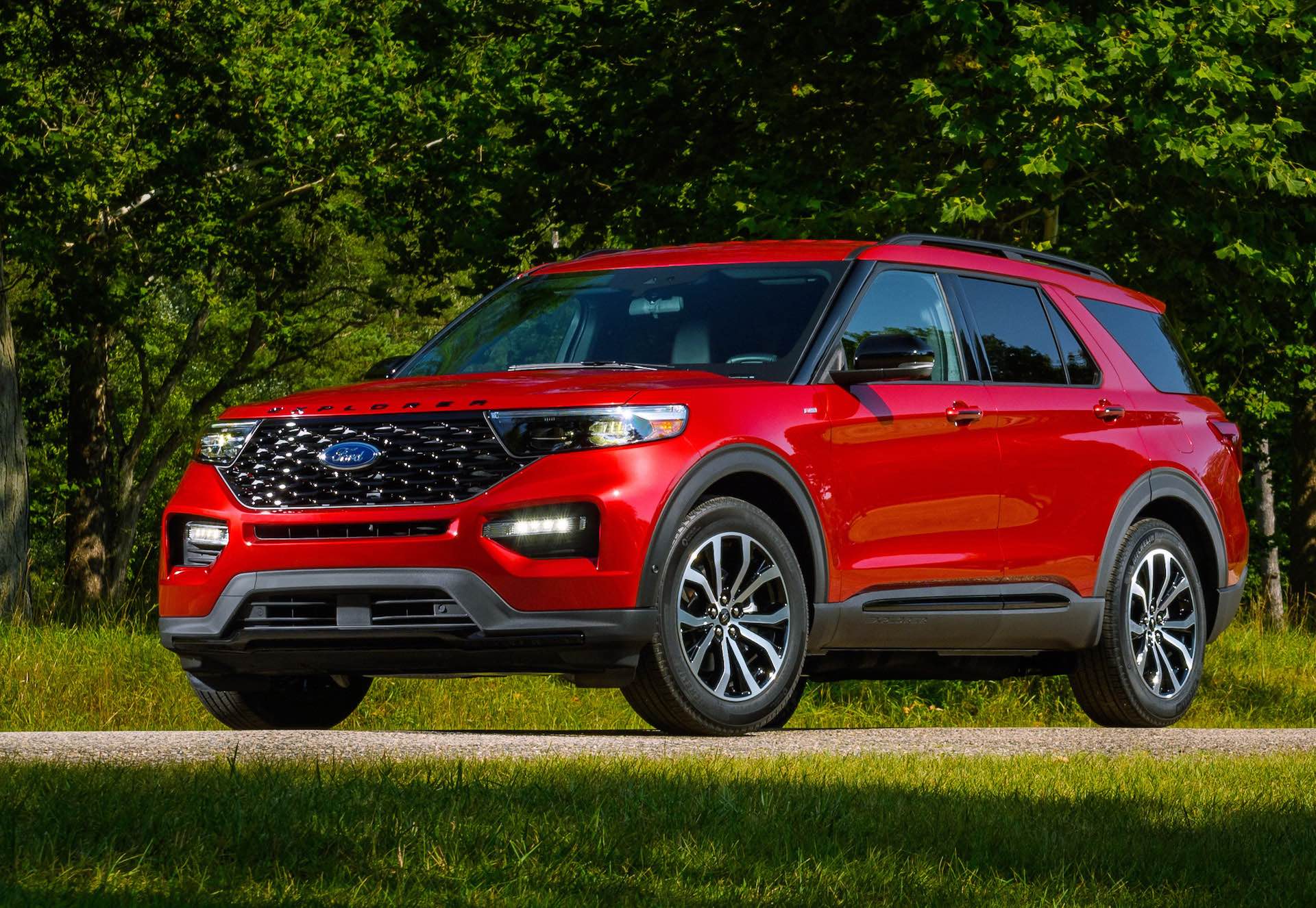 2022 Ford Explorer Gets A 400HP Rear-Wheel Drive ST Model And New ST-Line Trim