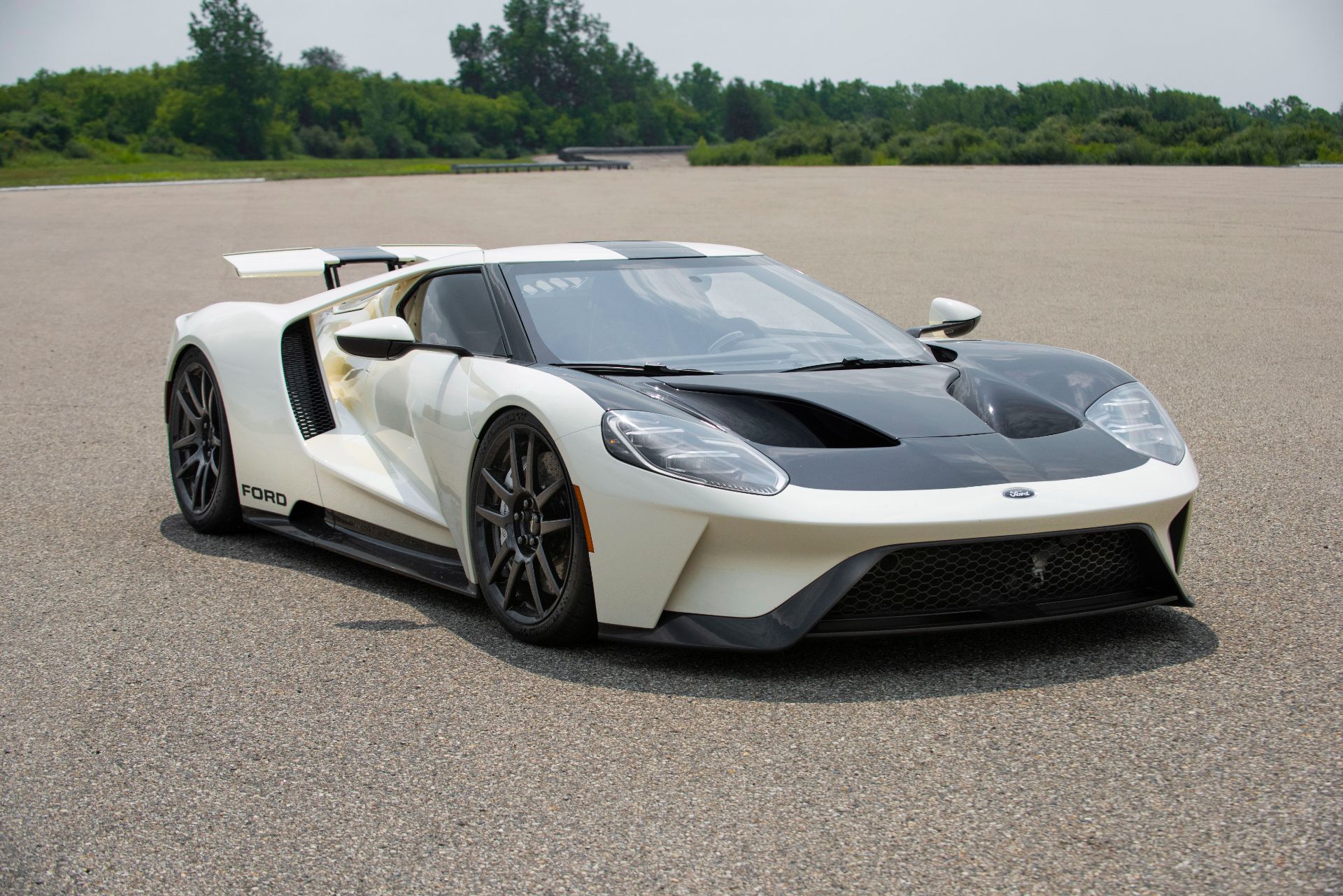 Woodward Dream Cruise Photos: The 2022 Ford GT ’64 Heritage Edition