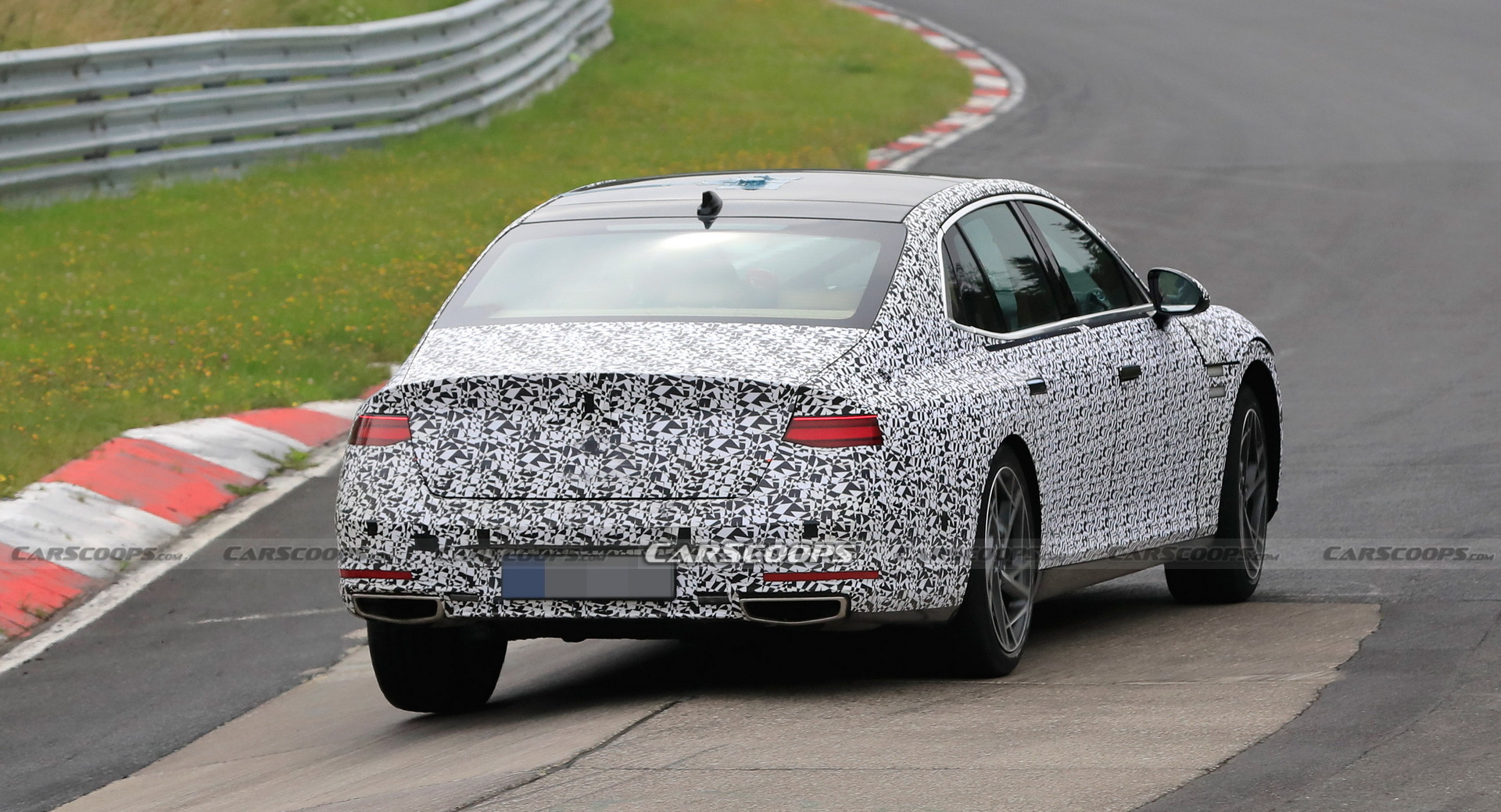 2022 Genesis G90 Caught With Less Camouflage Than Ever Before