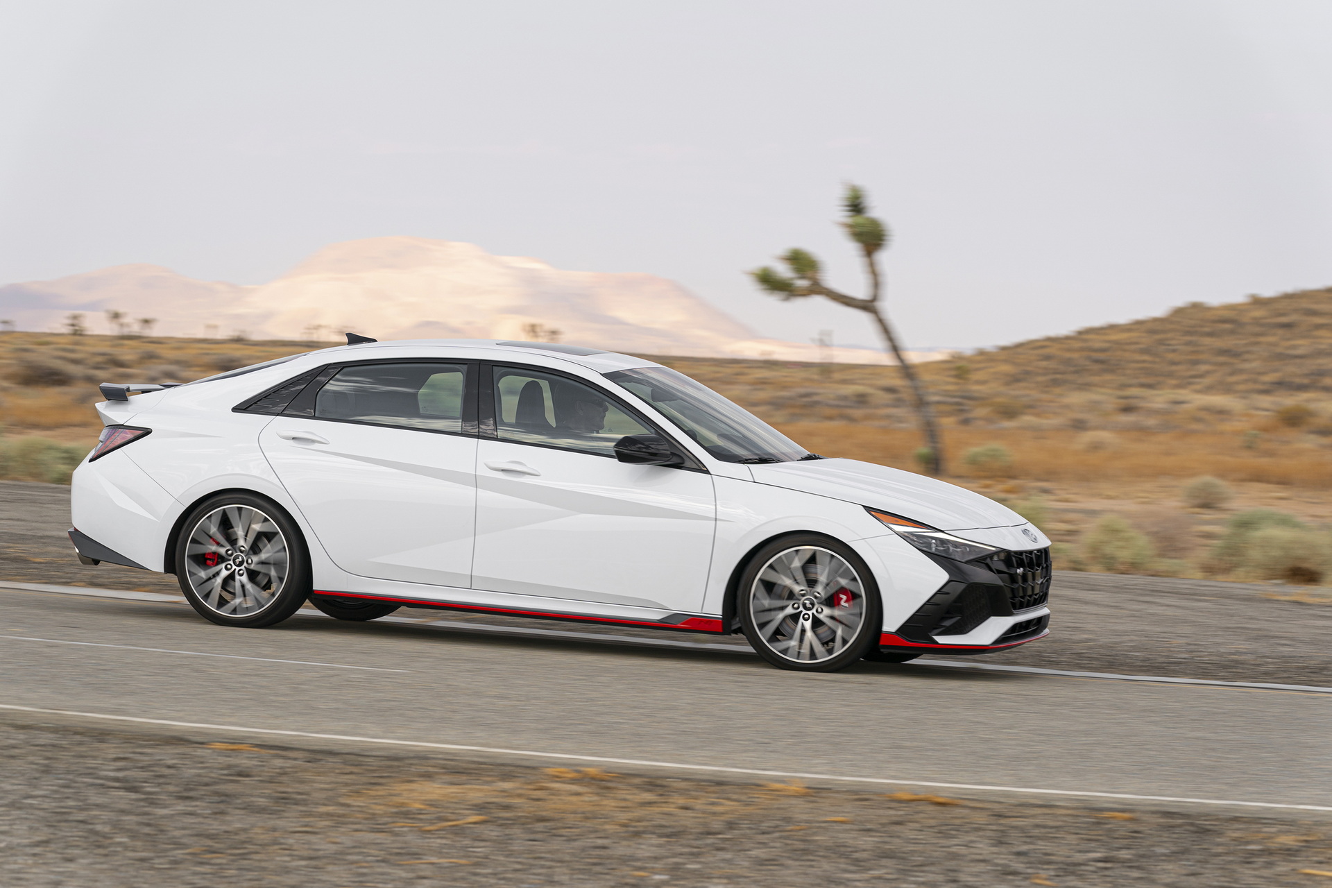 Hyundai Unveils America’s 2022 Elantra N With Up To 286 HP And A Manual Gearbox