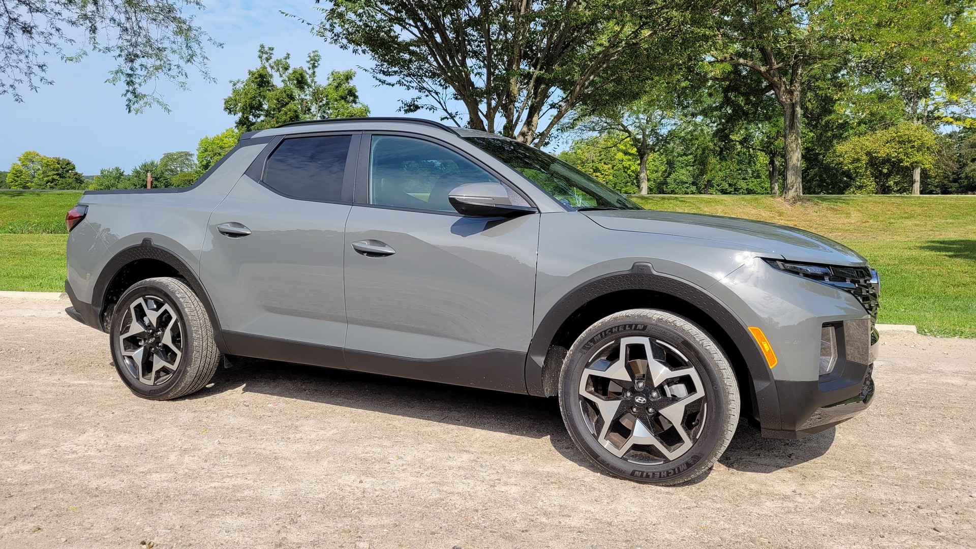 Driven: The 2022 Hyundai Santa Cruz Mixes Crossover Comfort With Truck Capability