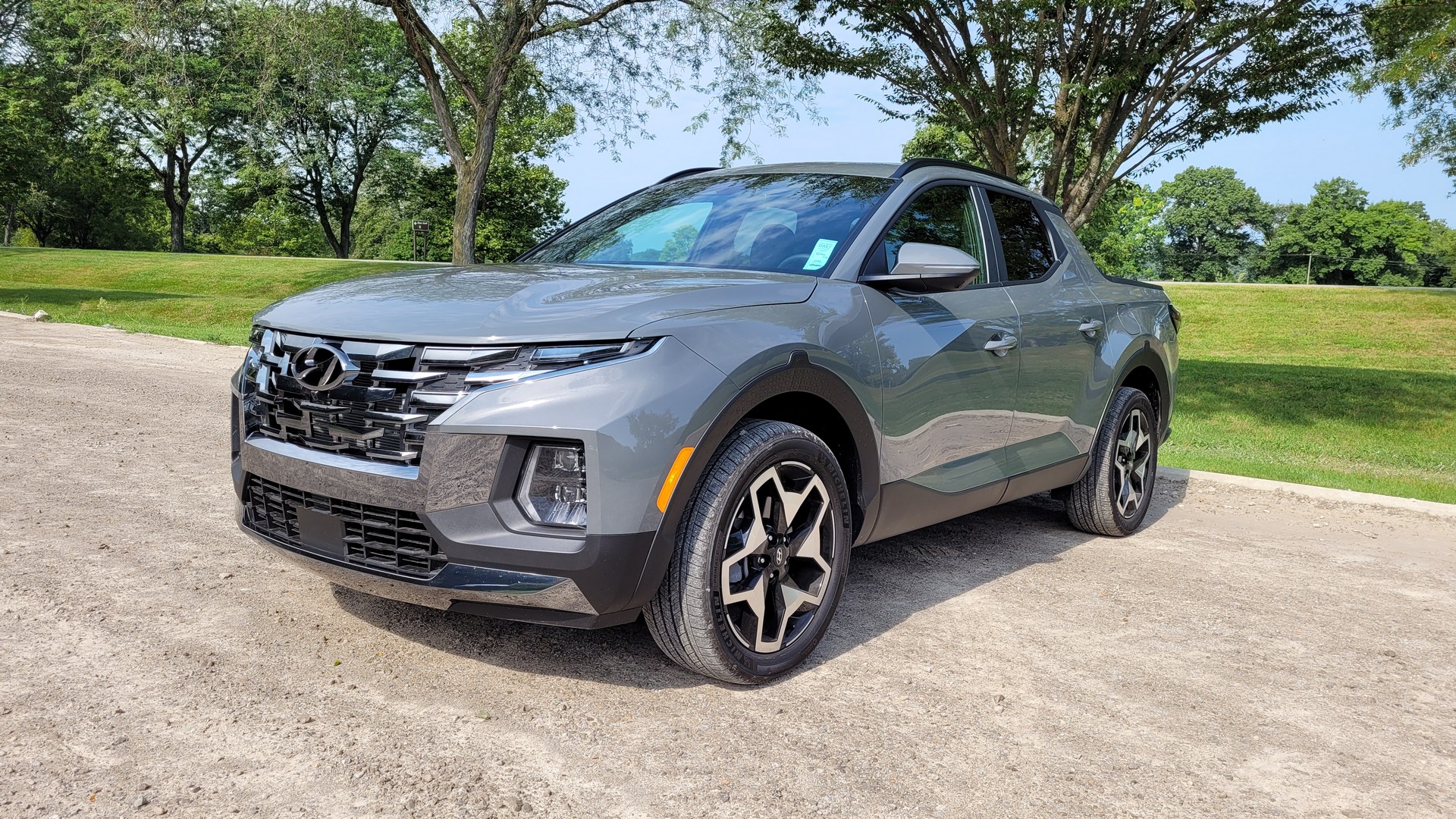 Driven: The 2022 Hyundai Santa Cruz Mixes Crossover Comfort With Truck Capability