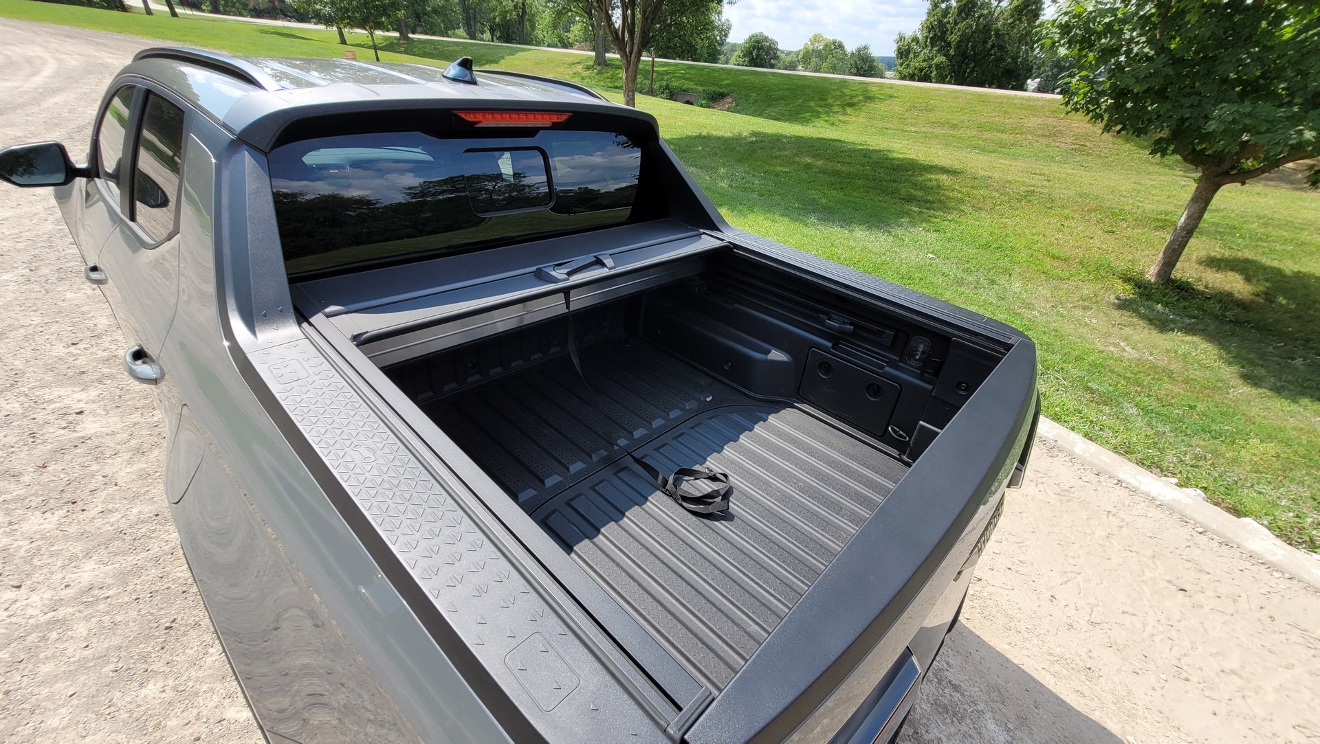 Driven: The 2022 Hyundai Santa Cruz Mixes Crossover Comfort With Truck Capability