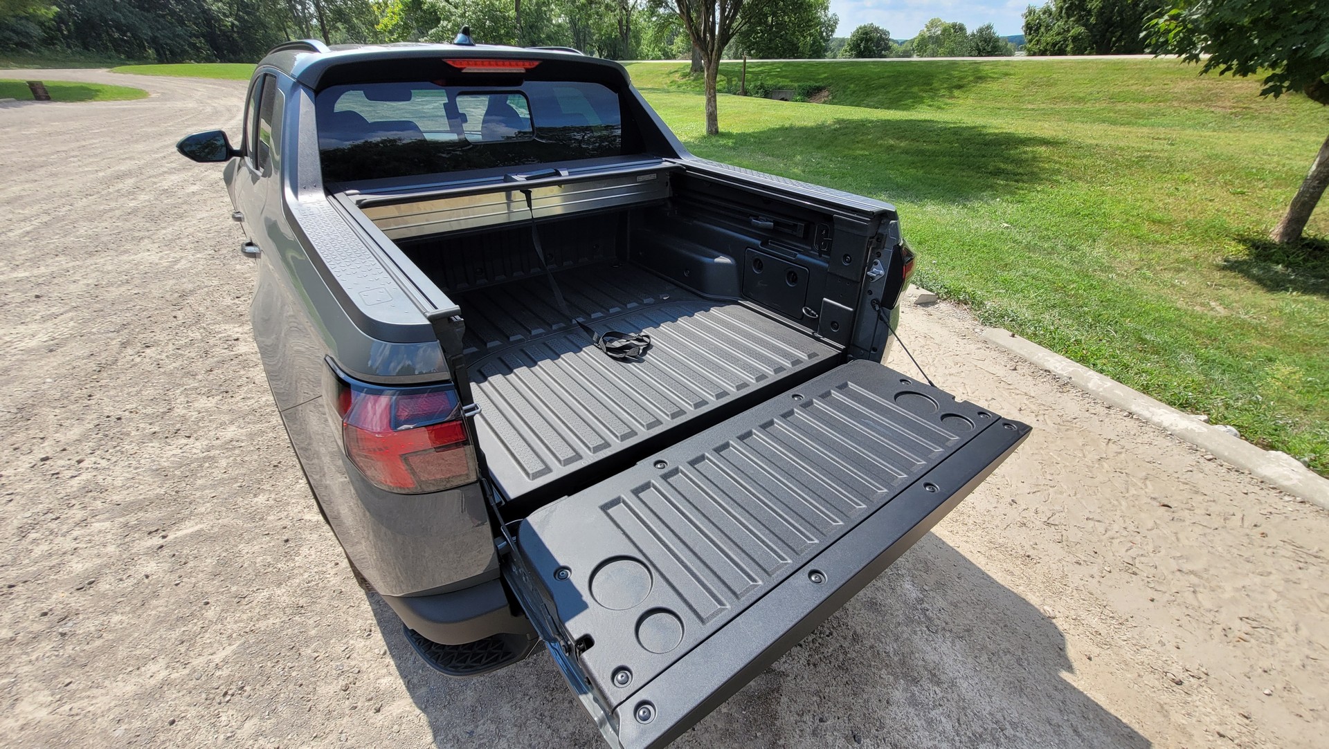 Driven: The 2022 Hyundai Santa Cruz Mixes Crossover Comfort With Truck Capability