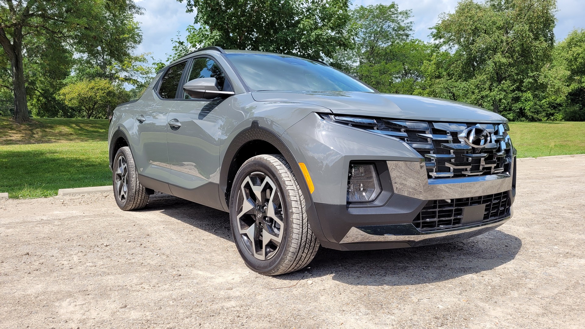 Driven: The 2022 Hyundai Santa Cruz Mixes Crossover Comfort With Truck Capability