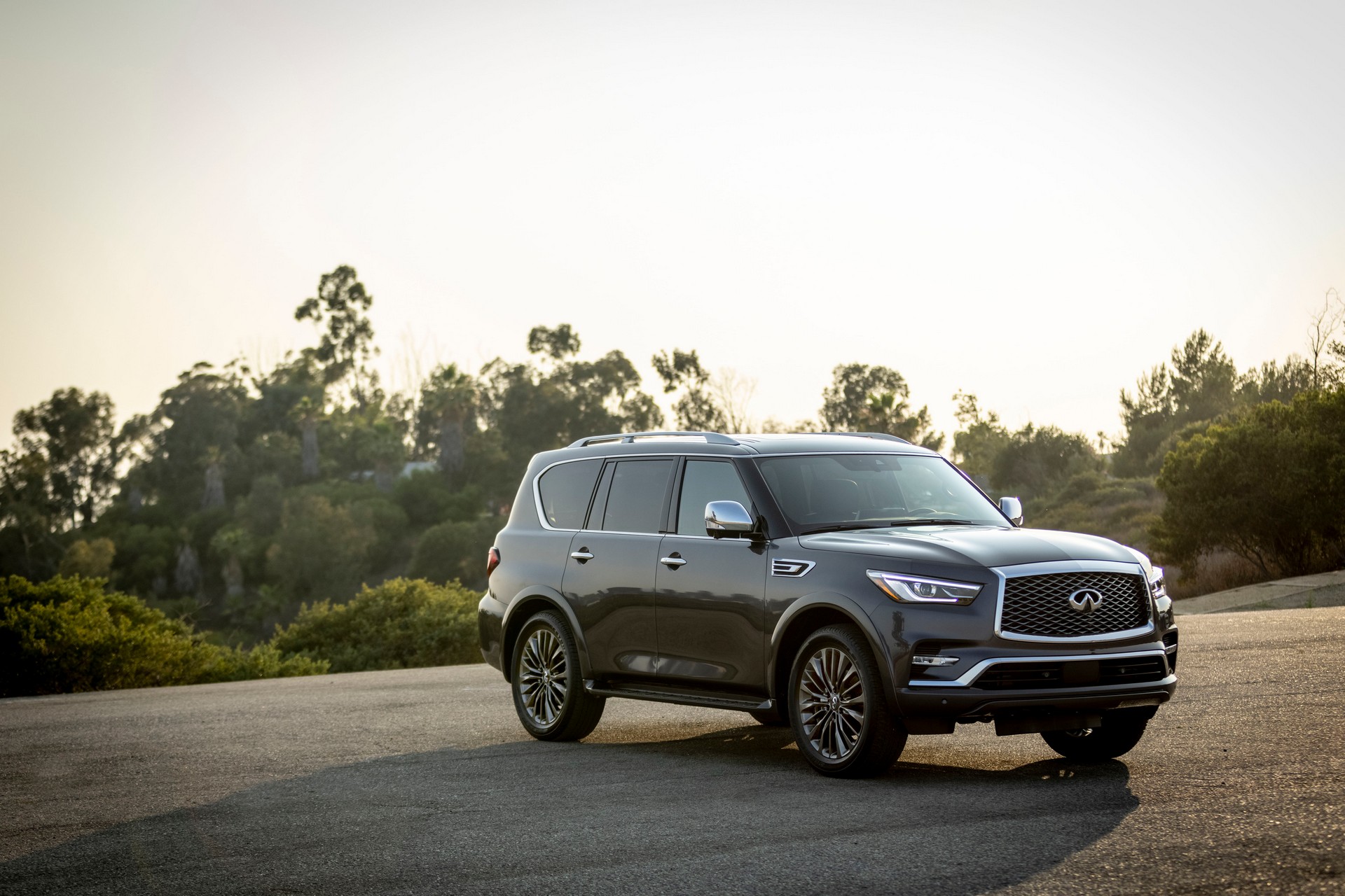 2022 Infiniti QX80 Gains An Updated Interior With New 12.3-Inch Infotainment System