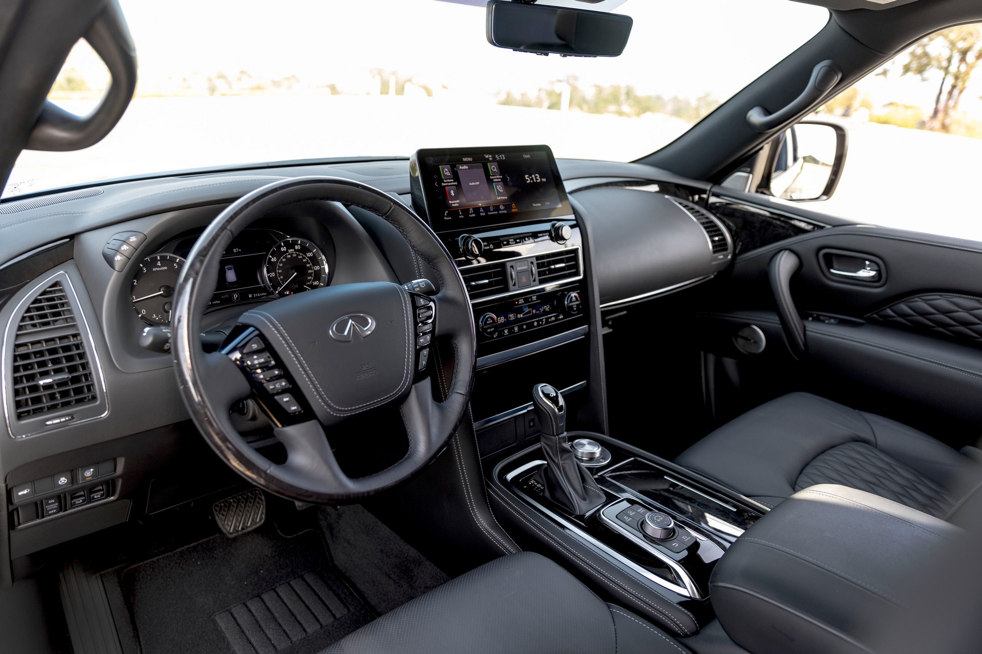 2022 Infiniti QX80 Gains An Updated Interior With New 12.3-Inch Infotainment System