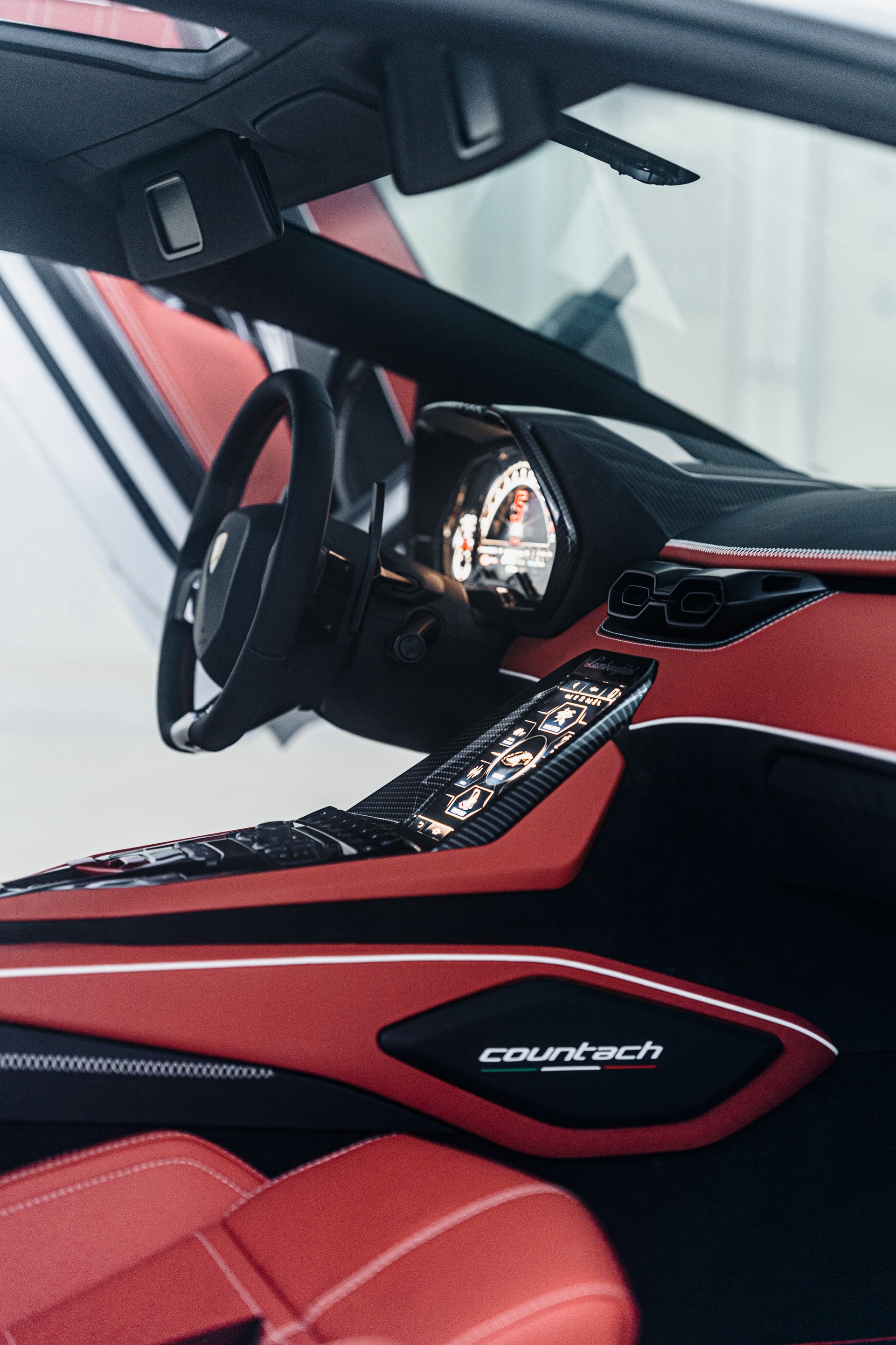 Lamborghini Countach LPI 800-4 Goes Back To The Future As A Sian-Based 21st Century Supercar