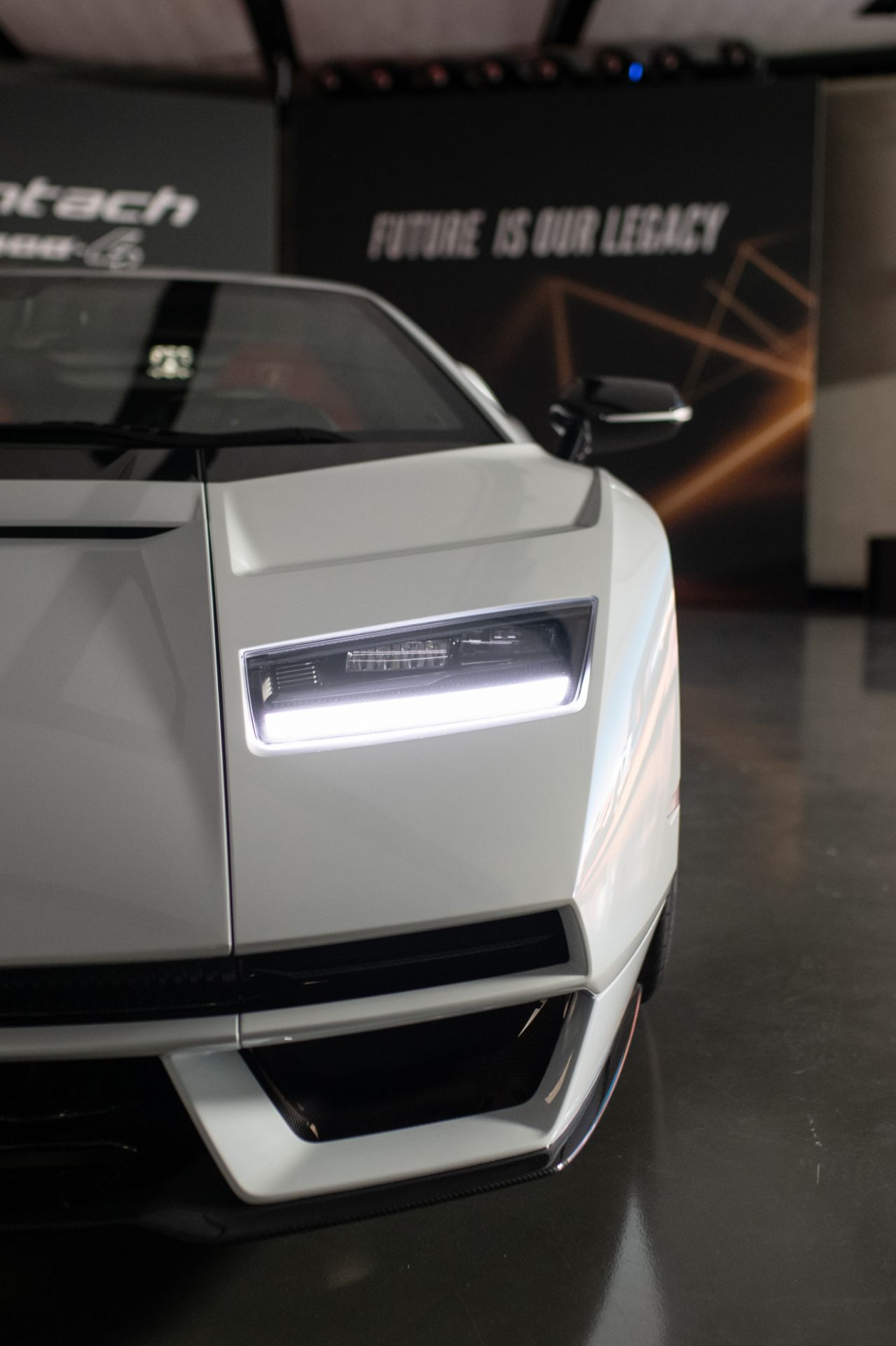 Lamborghini Countach LPI 800-4 Goes Back To The Future As A Sian-Based 21st Century Supercar