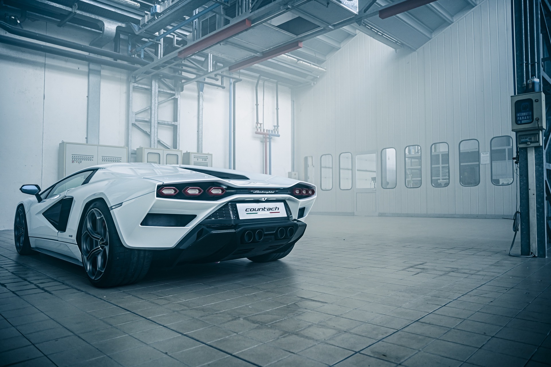 Lamborghini Countach LPI 800-4 Goes Back To The Future As A Sian-Based 21st Century Supercar