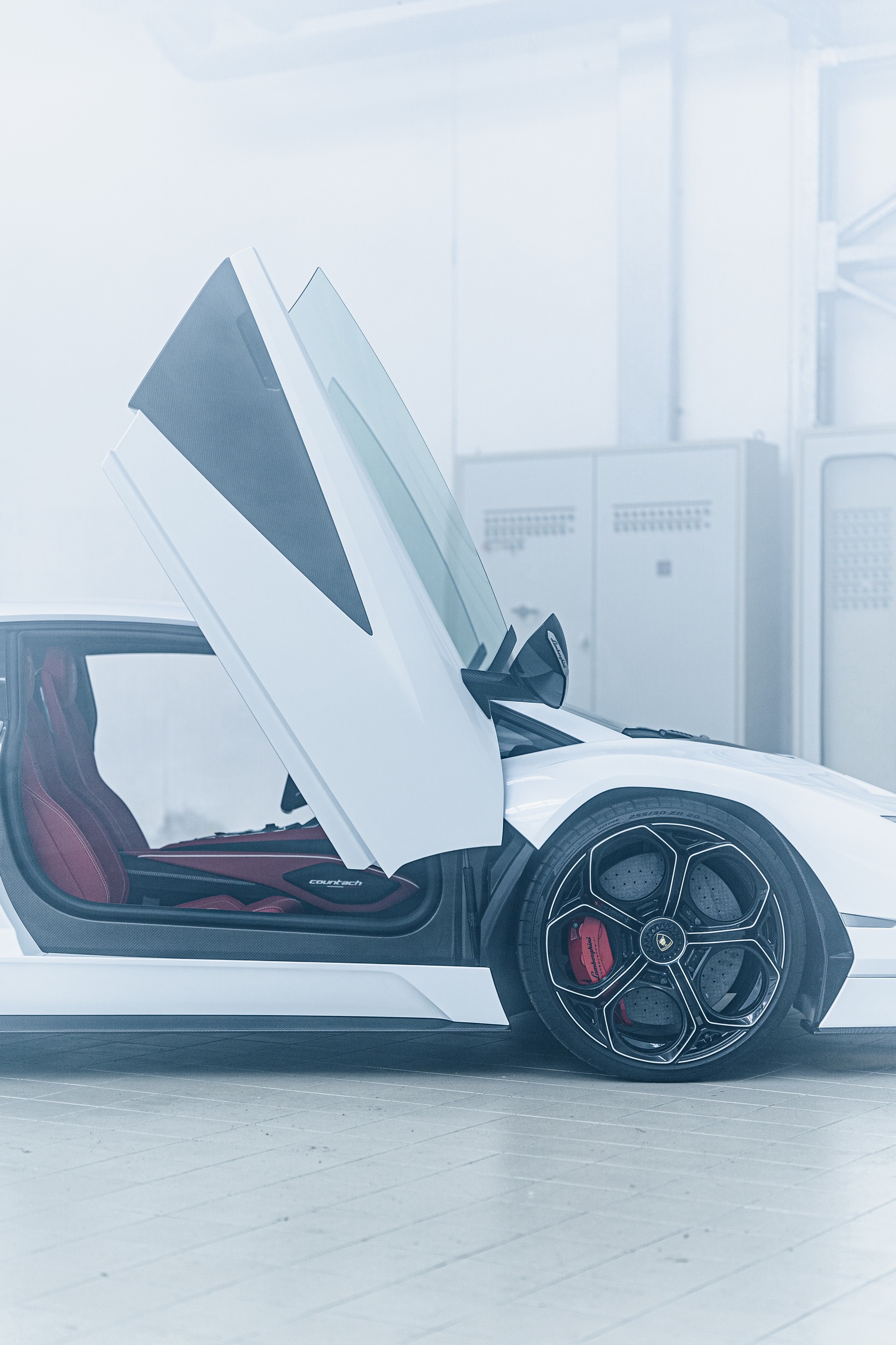 Lamborghini Countach LPI 800-4 Goes Back To The Future As A Sian-Based 21st Century Supercar