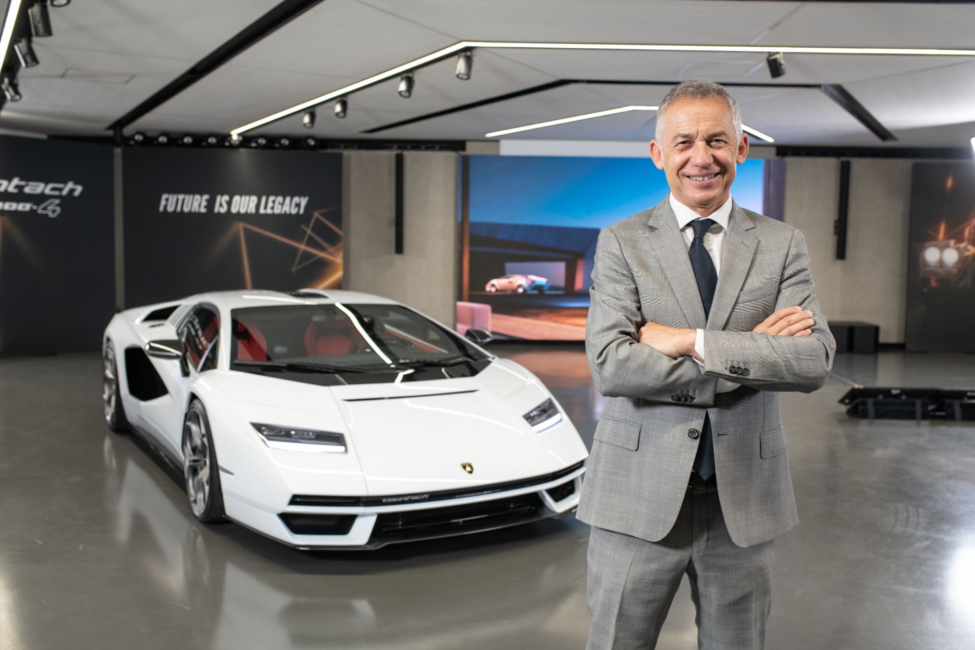 Lamborghini Countach LPI 800-4 Goes Back To The Future As A Sian-Based 21st Century Supercar