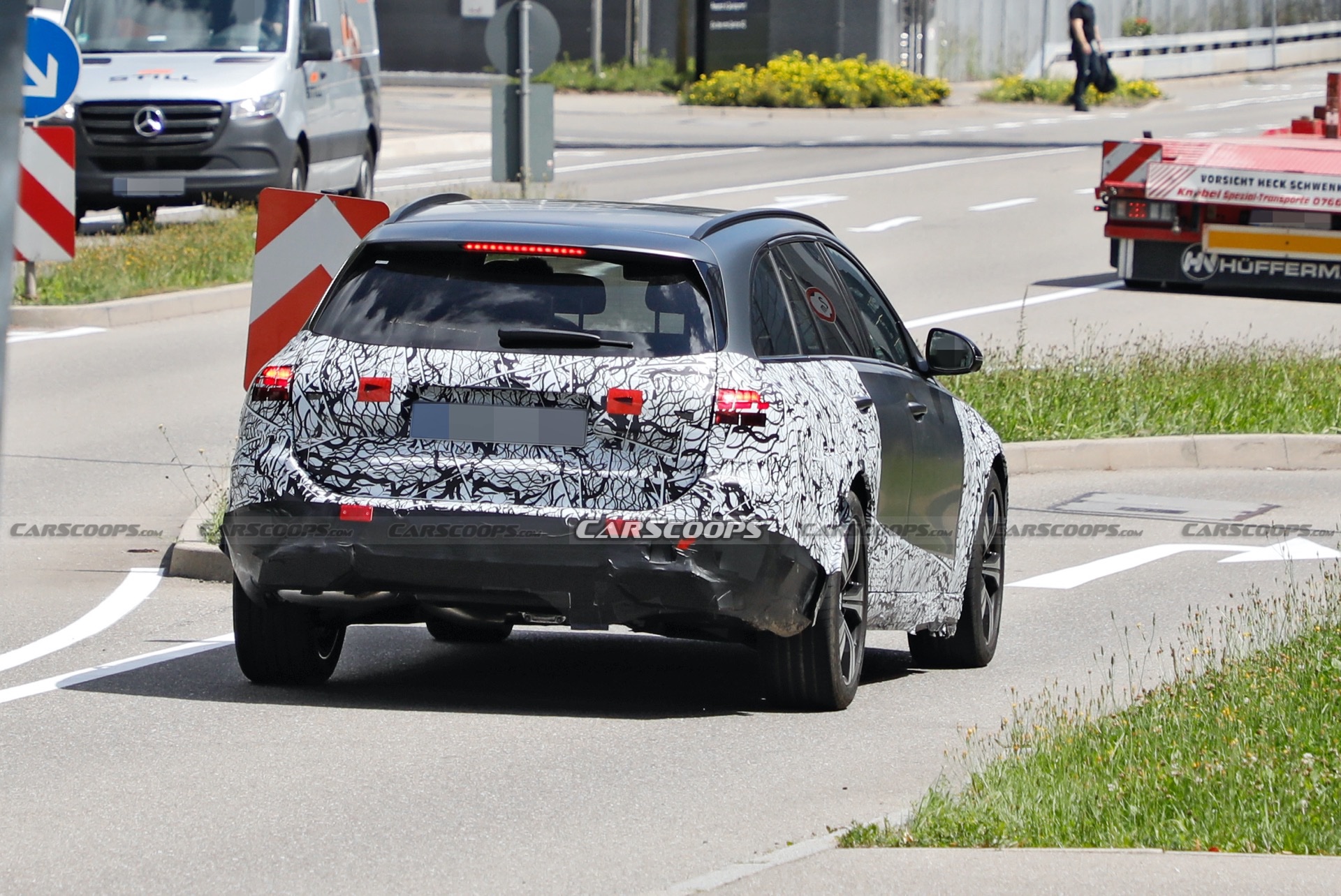 Soon To Be Unveiled 2022 Mercedes C-Class All-Terrain Spied With Less Camo