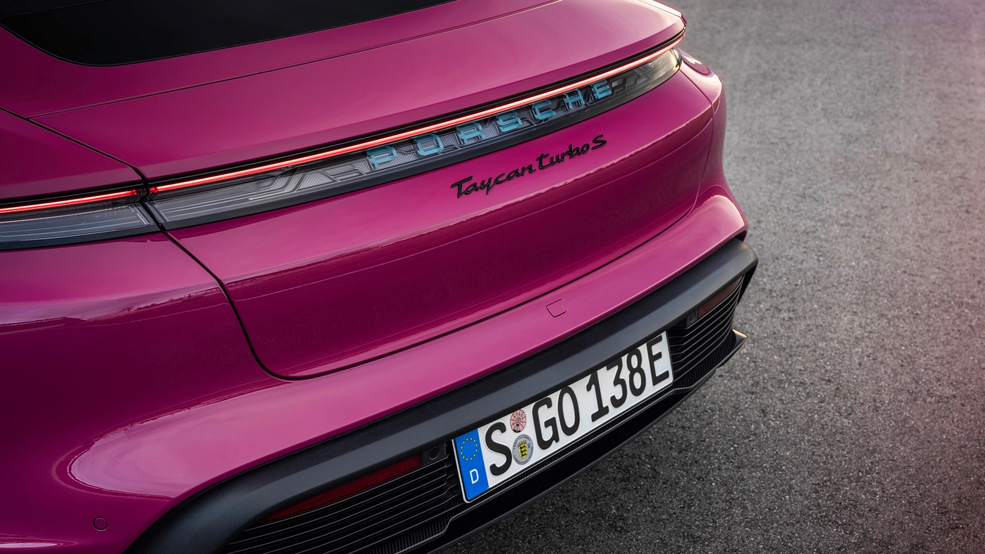 2022 Porsche Taycan Gains New Colors, Upgraded Tech And Better Real-World Ranges
