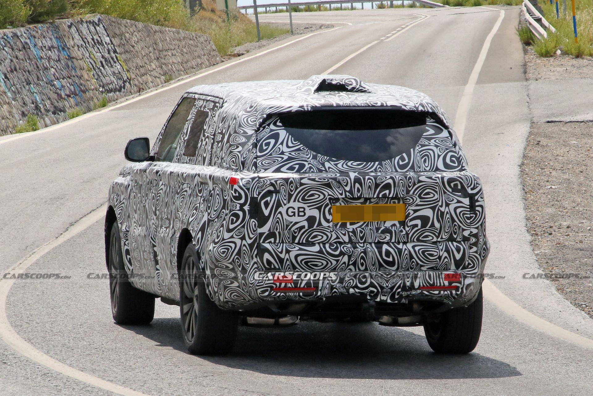 2022 Range Rover Spied In PHEV Form During Final Stages Of Development