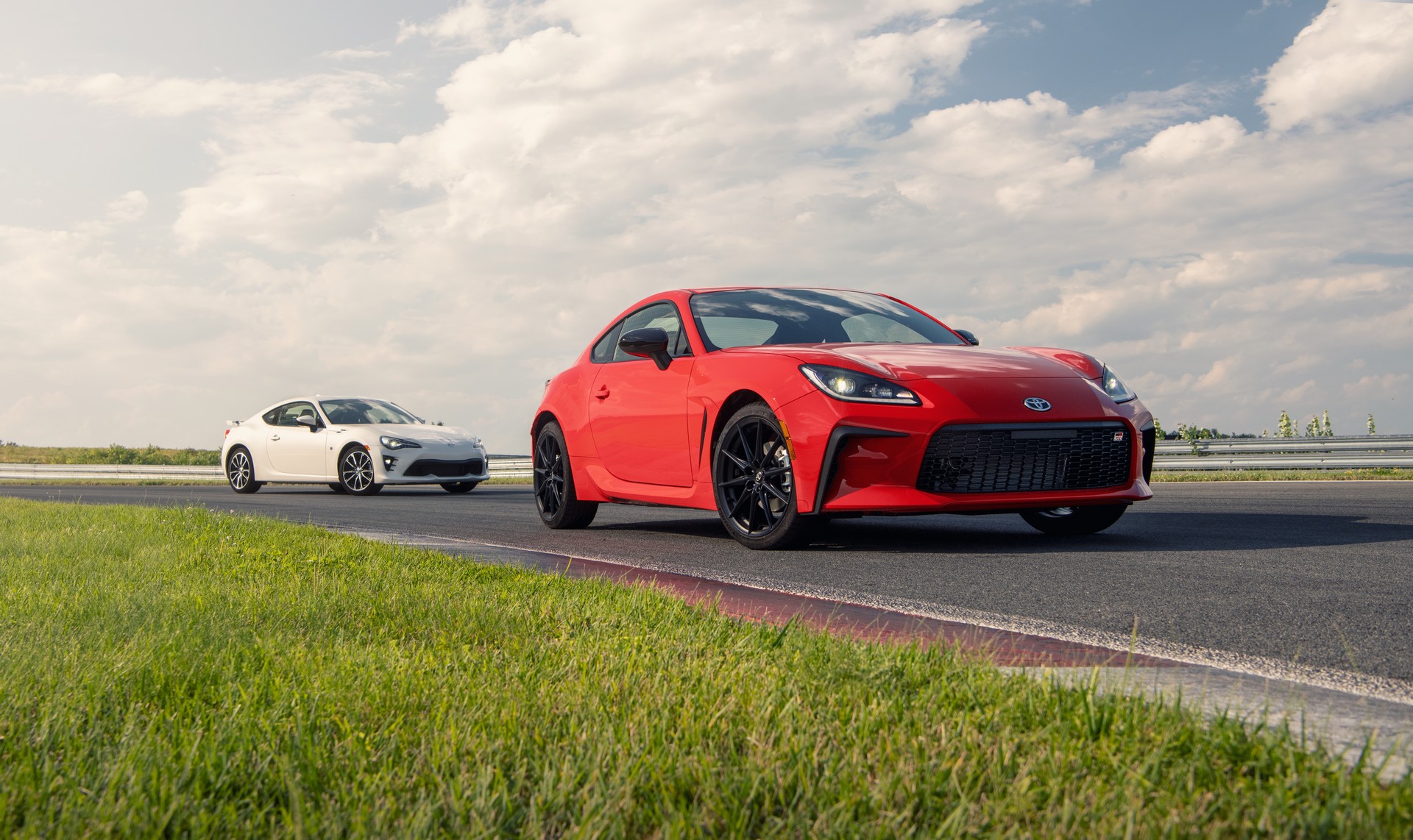 Toyota Explains The Differences Between 2022 GR 86 And Subaru BRZ, Announces Gazoo Racing Parts