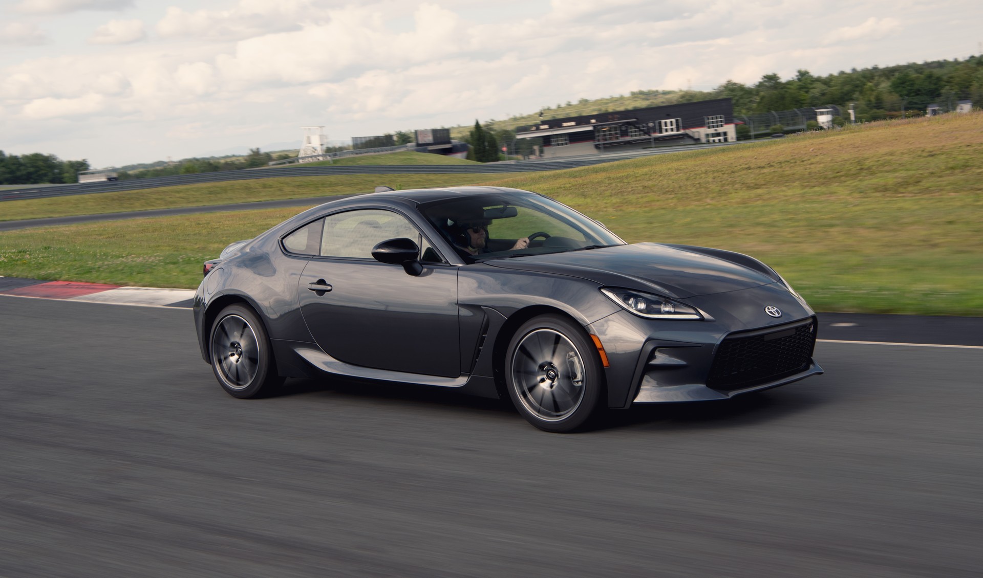 Toyota Explains The Differences Between 2022 GR 86 And Subaru BRZ, Announces Gazoo Racing Parts