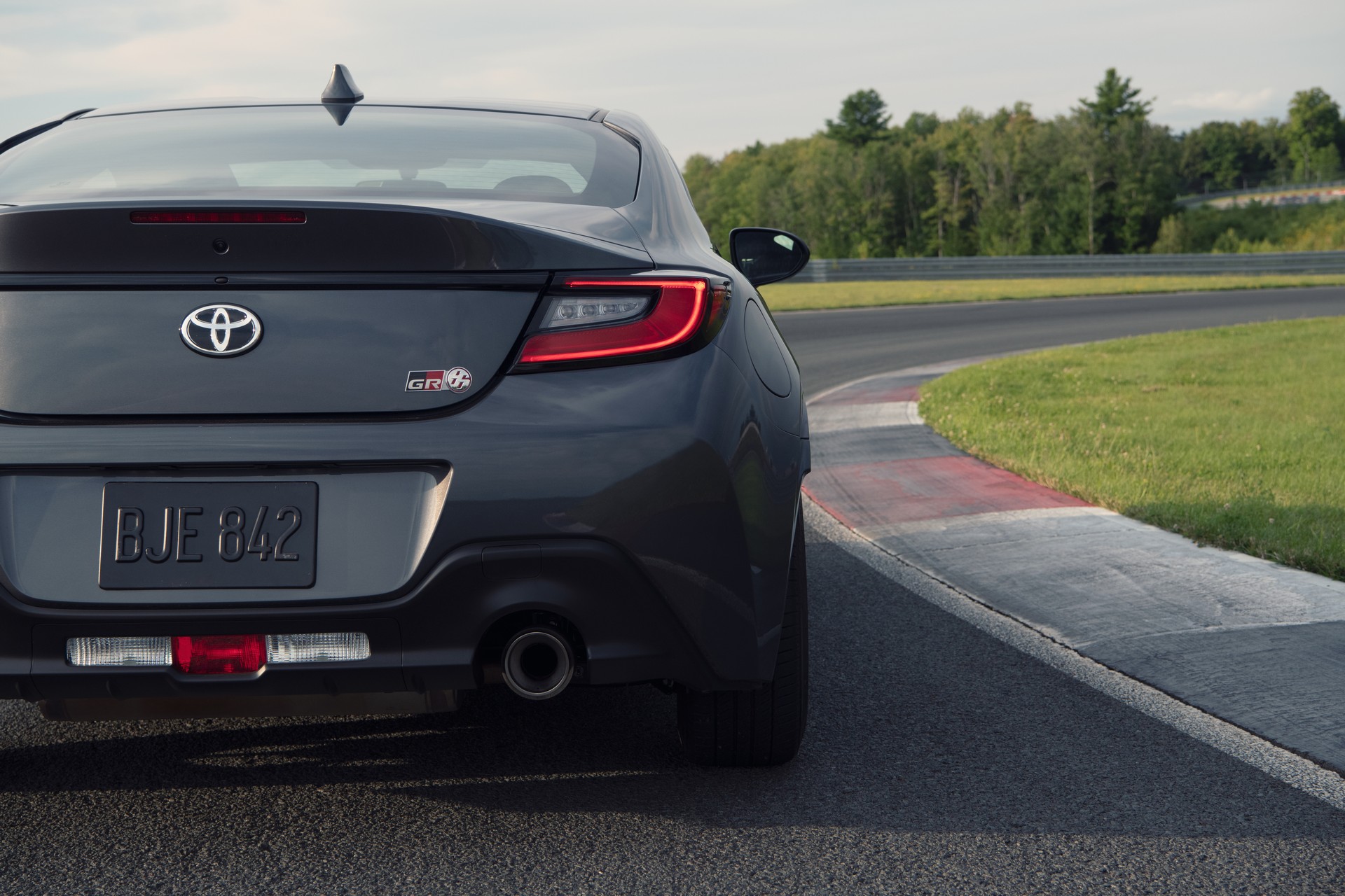 Toyota Explains The Differences Between 2022 GR 86 And Subaru BRZ, Announces Gazoo Racing Parts