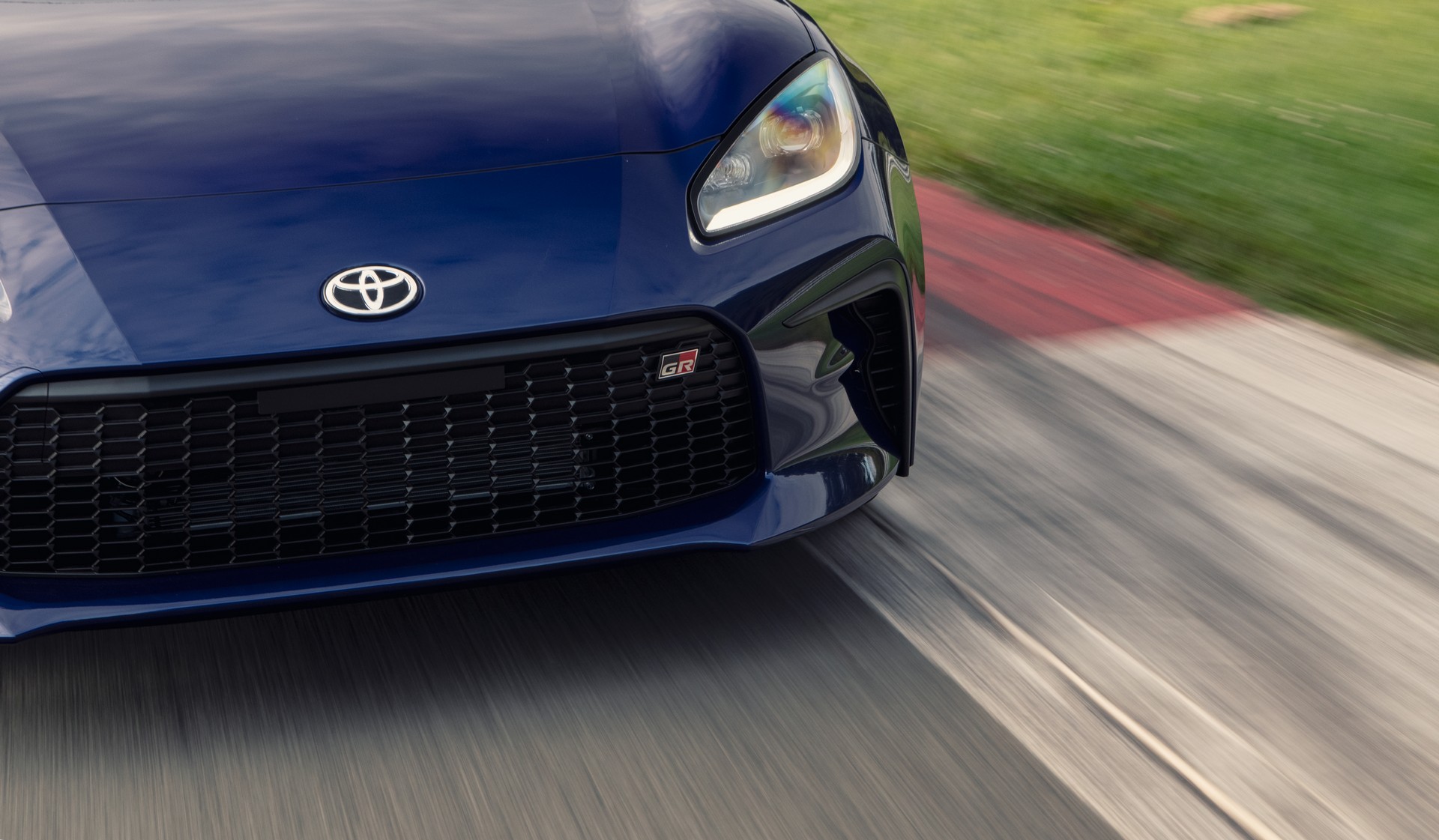 Toyota Explains The Differences Between 2022 GR 86 And Subaru BRZ, Announces Gazoo Racing Parts