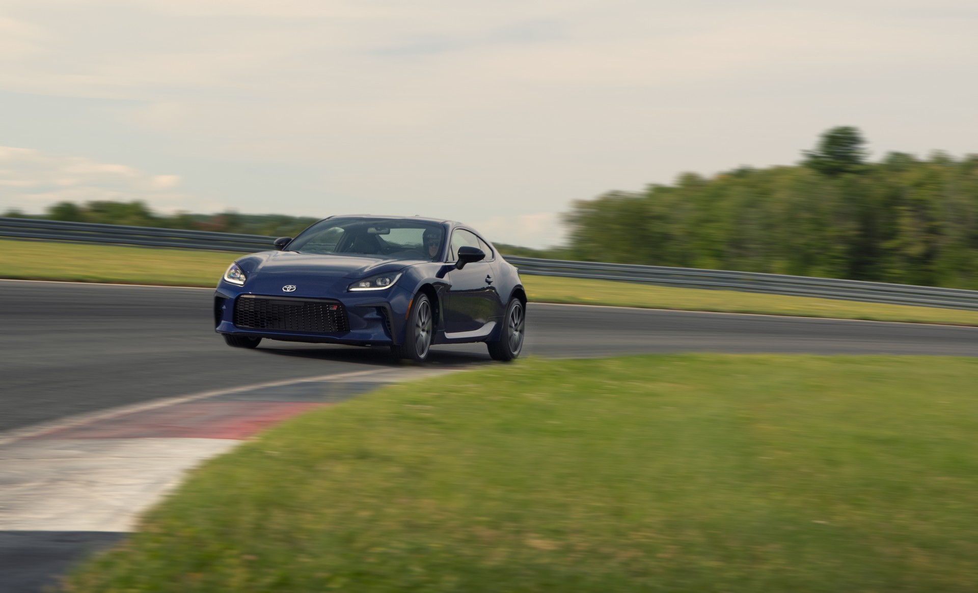 Toyota Explains The Differences Between 2022 GR 86 And Subaru BRZ, Announces Gazoo Racing Parts
