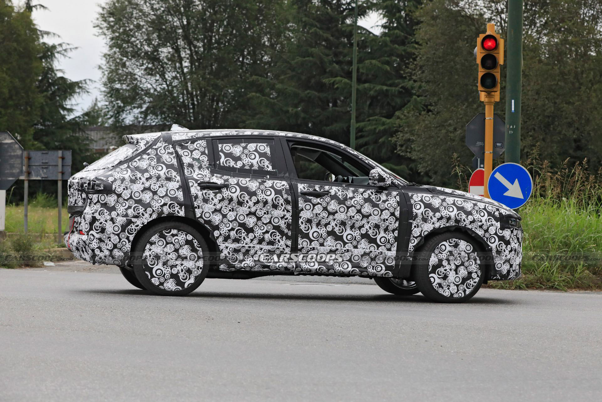 2023 Alfa Romeo Tonale PHEV Spied Showing Production Body And Headlights