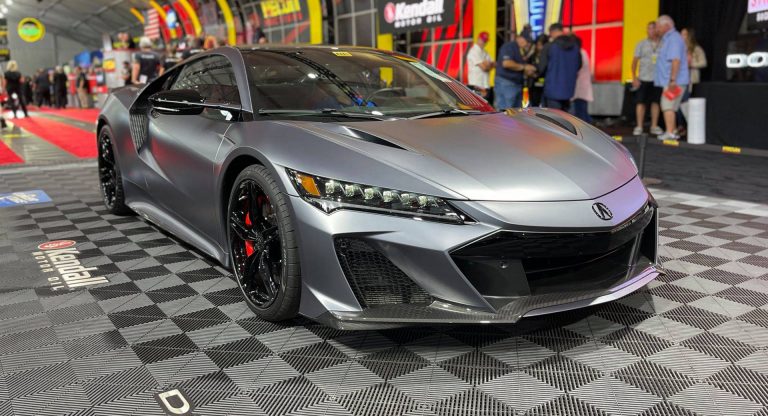 Хонда nsx 2022