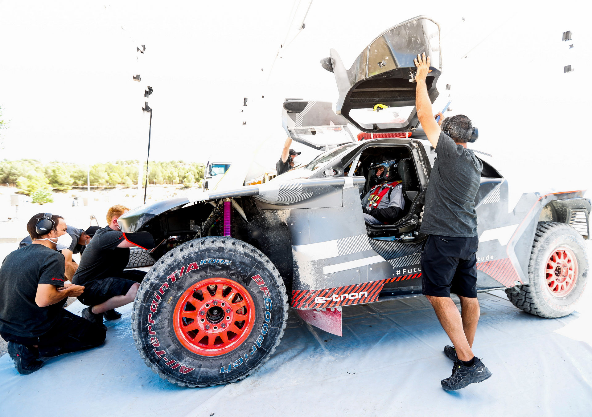 Audi RS Q E-Tron Completes Eight-Day Spanish Test For Dakar Preparations