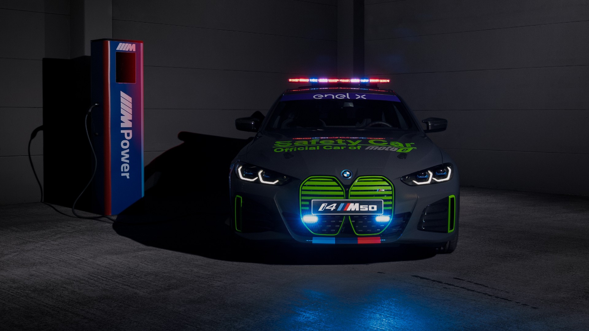 What’s Up With The BMW i4 M50 Safety Car’s Rear Wheel To Well Gap?