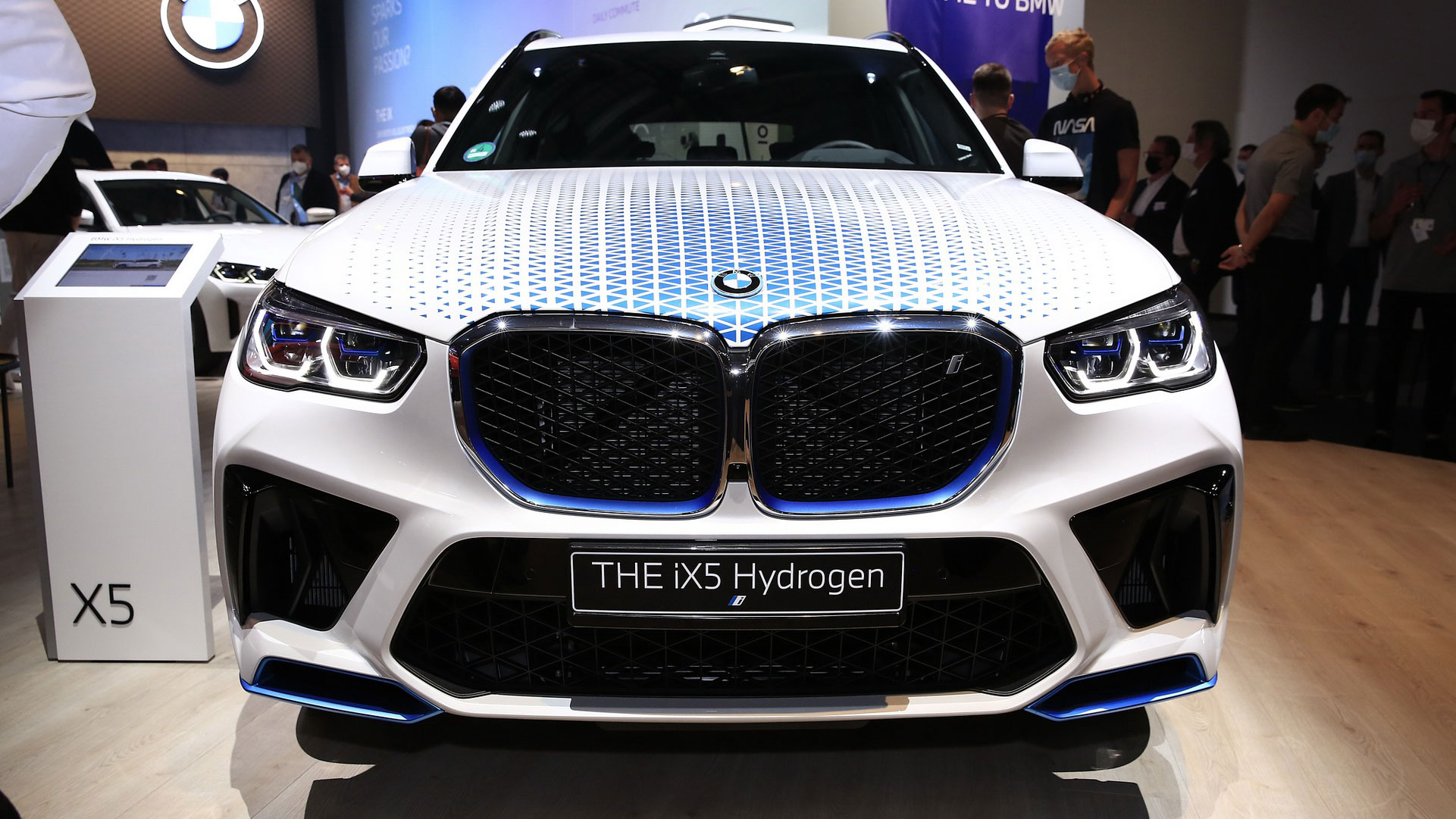 Hy-5s All Around At Munich As BMW Begins iX5 Hydrogen Production