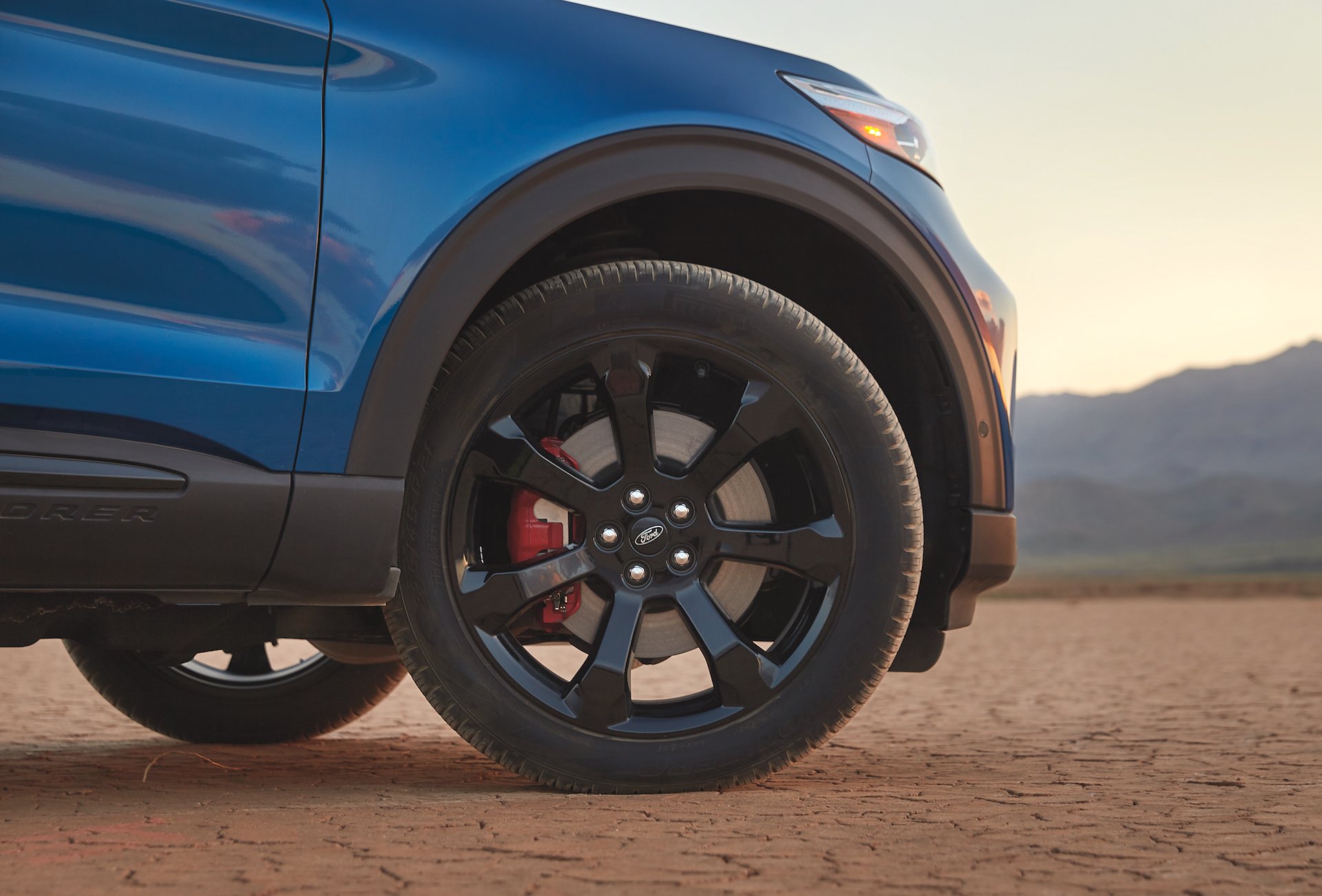 2022 Ford Explorer Gets A 400HP Rear-Wheel Drive ST Model And New ST-Line Trim