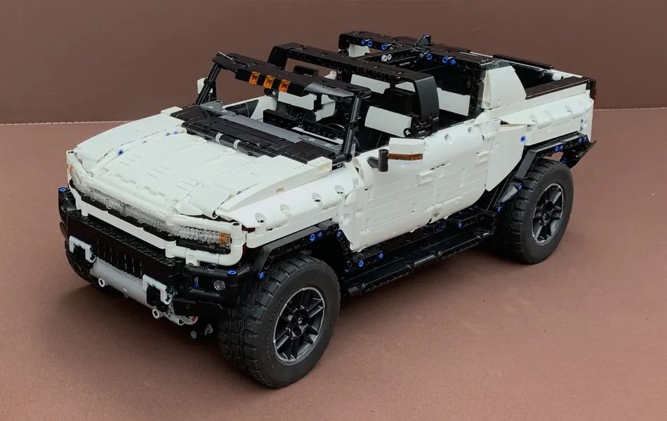 Lego Enthusiast Creates Scale GMC Hummer EV With Crab Walking And Adjustable Suspension