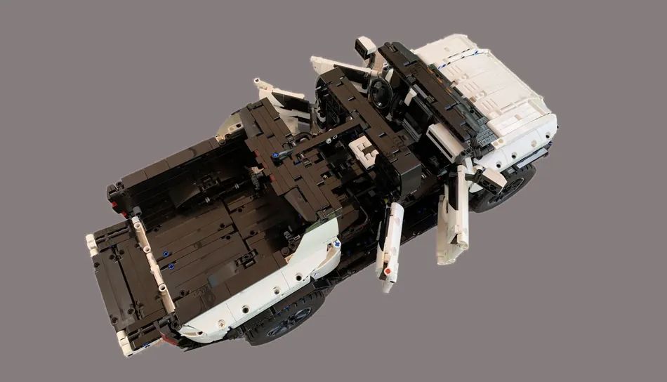 Lego Enthusiast Creates Scale GMC Hummer EV With Crab Walking And Adjustable Suspension