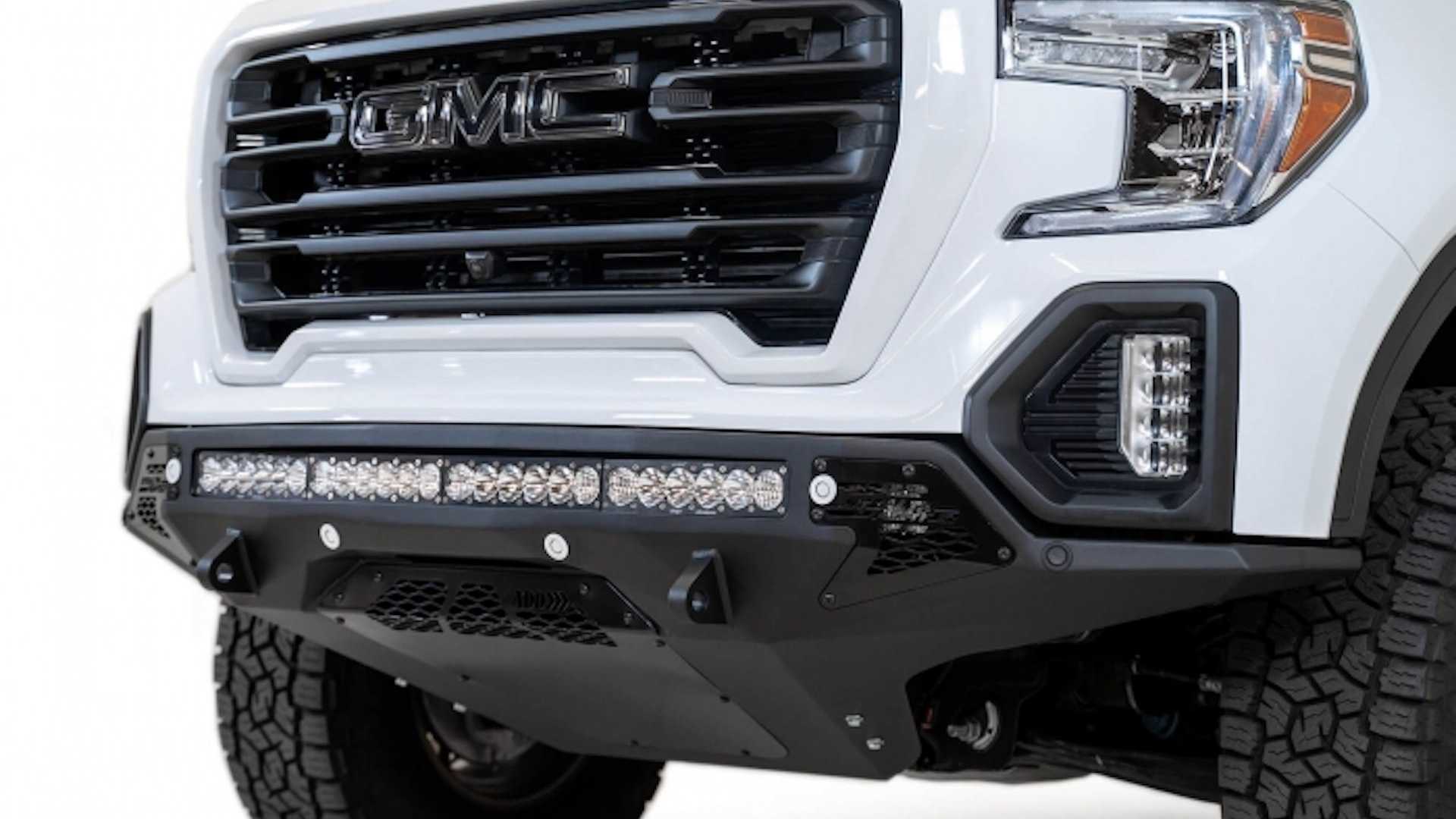 PaxPower’s GMC Sierra Jackal Is Ready To Hunt Raptors With Up To 650 HP