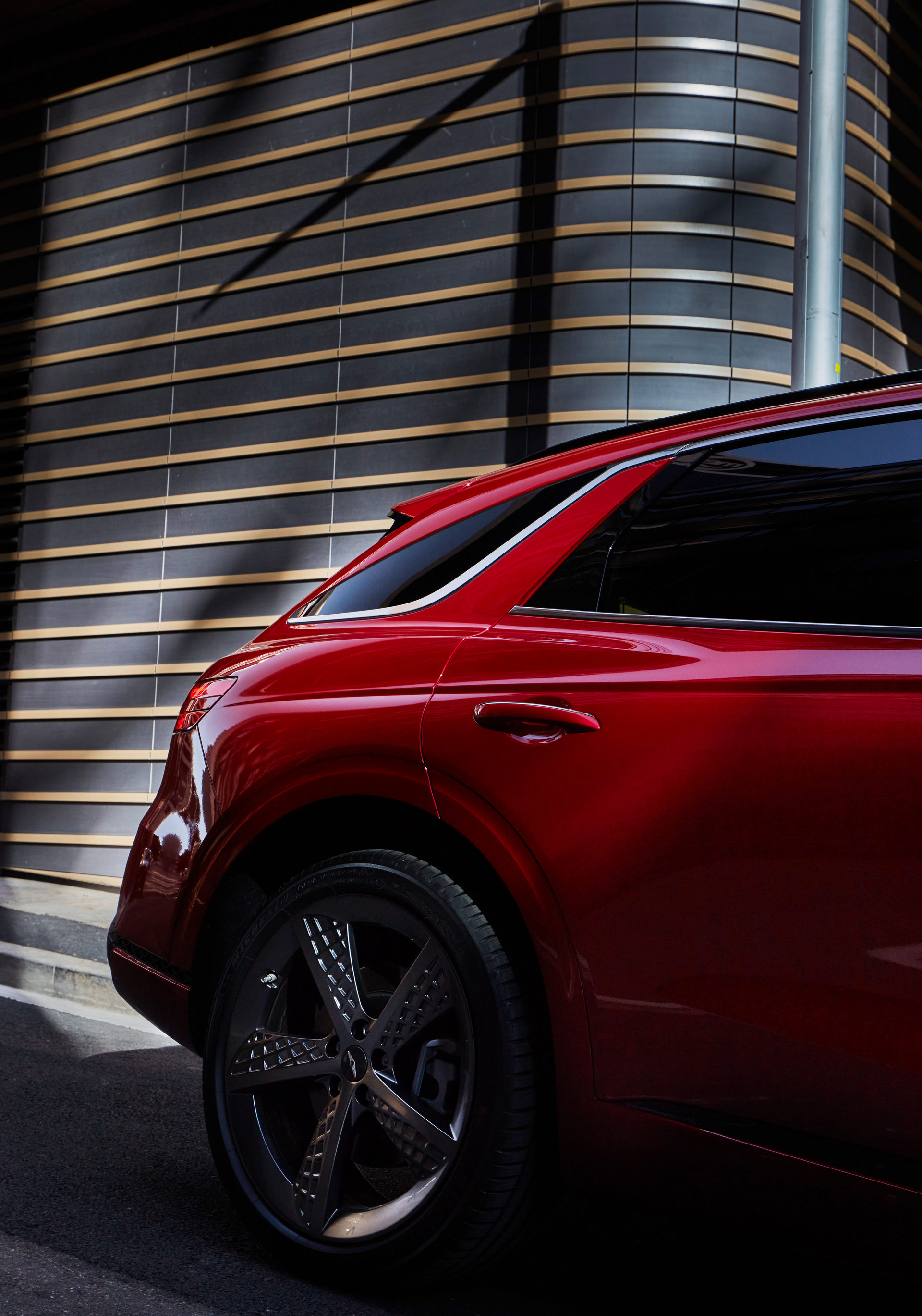 2021 Genesis GV70 Lands Down Under With Three Engine Options