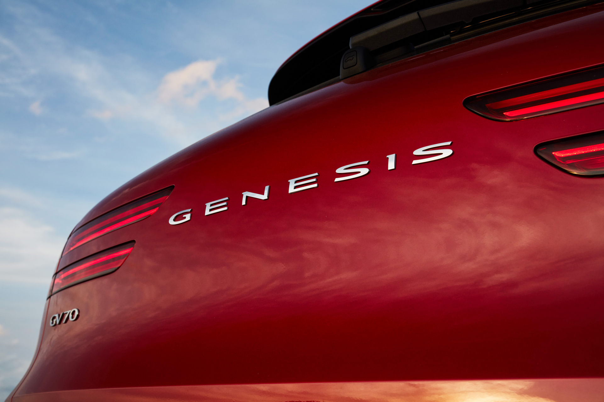2021 Genesis GV70 Lands Down Under With Three Engine Options