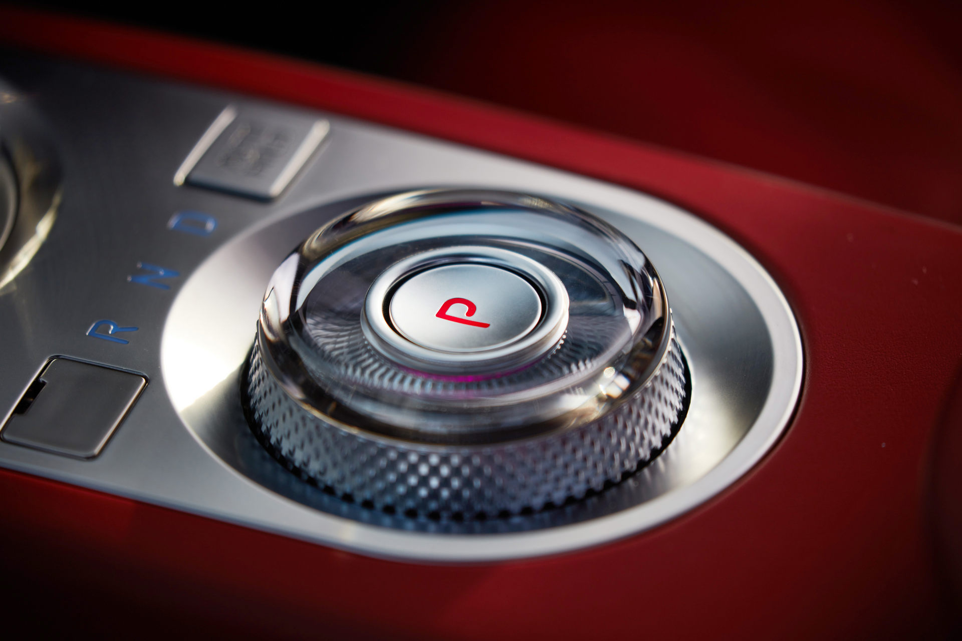 2021 Genesis GV70 Lands Down Under With Three Engine Options