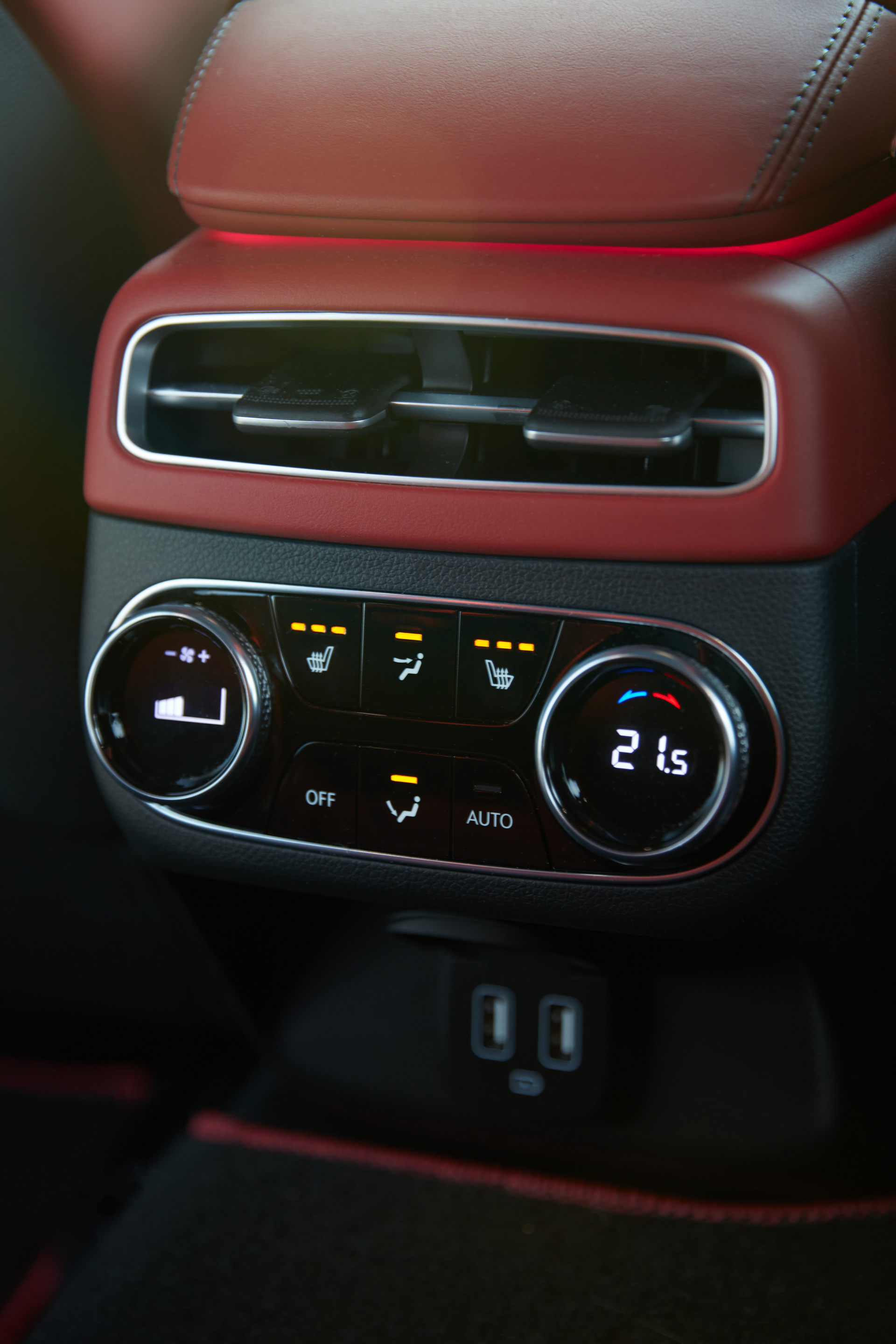 2021 Genesis GV70 Lands Down Under With Three Engine Options