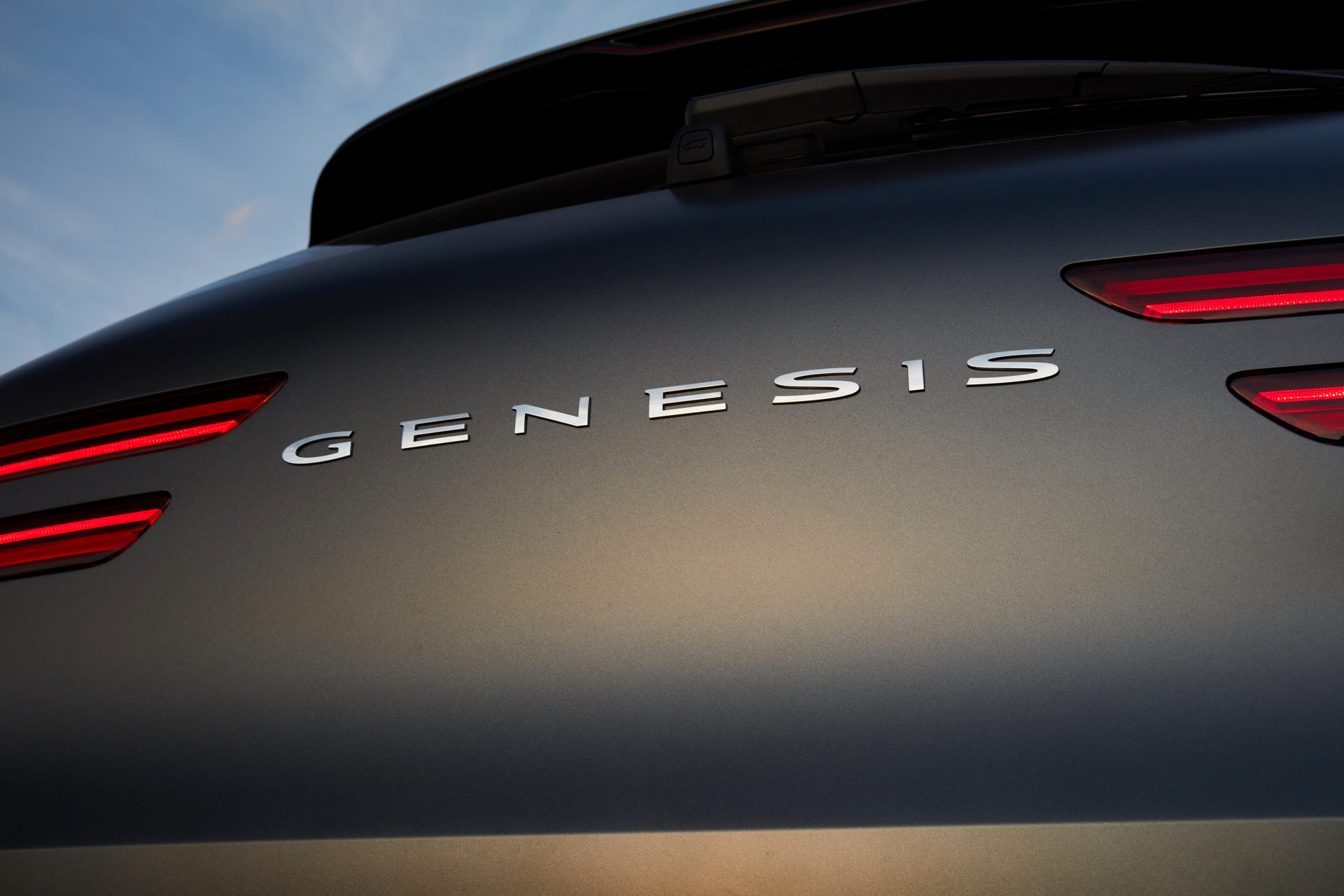 2021 Genesis GV70 Lands Down Under With Three Engine Options