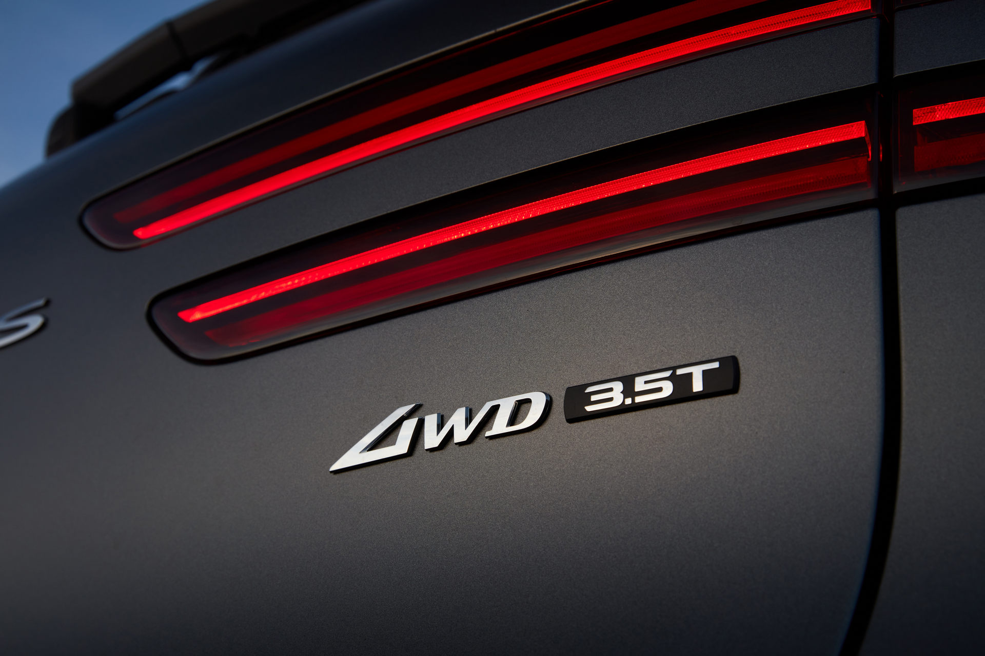 2021 Genesis GV70 Lands Down Under With Three Engine Options