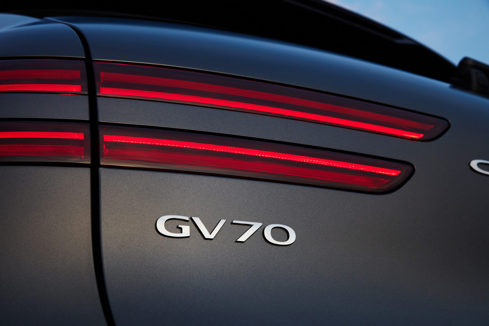 2021 Genesis GV70 Lands Down Under With Three Engine Options