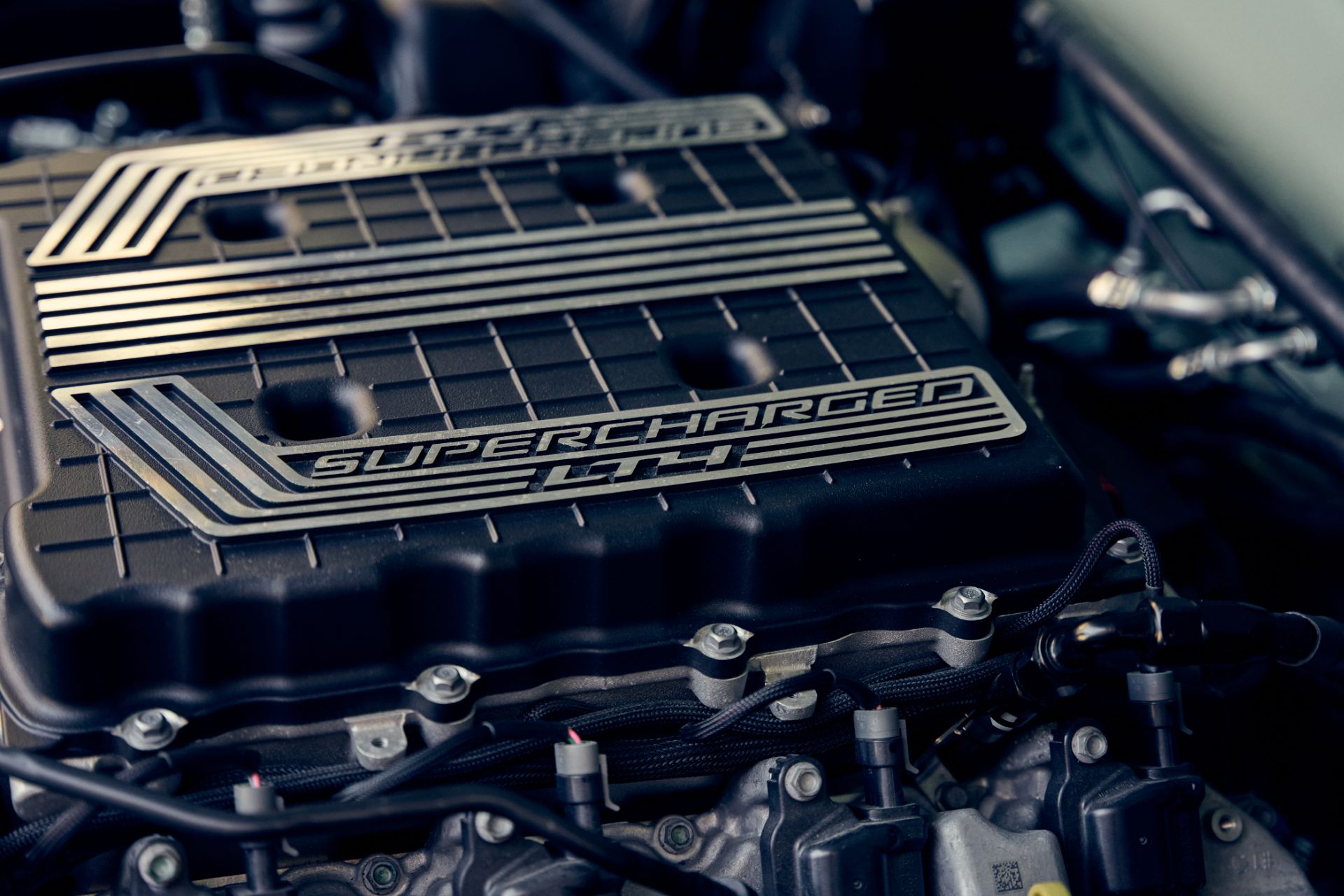 Himalaya Hue 166 Is A Hand-Built $300k Defender With A 650 HP Supercharged V8