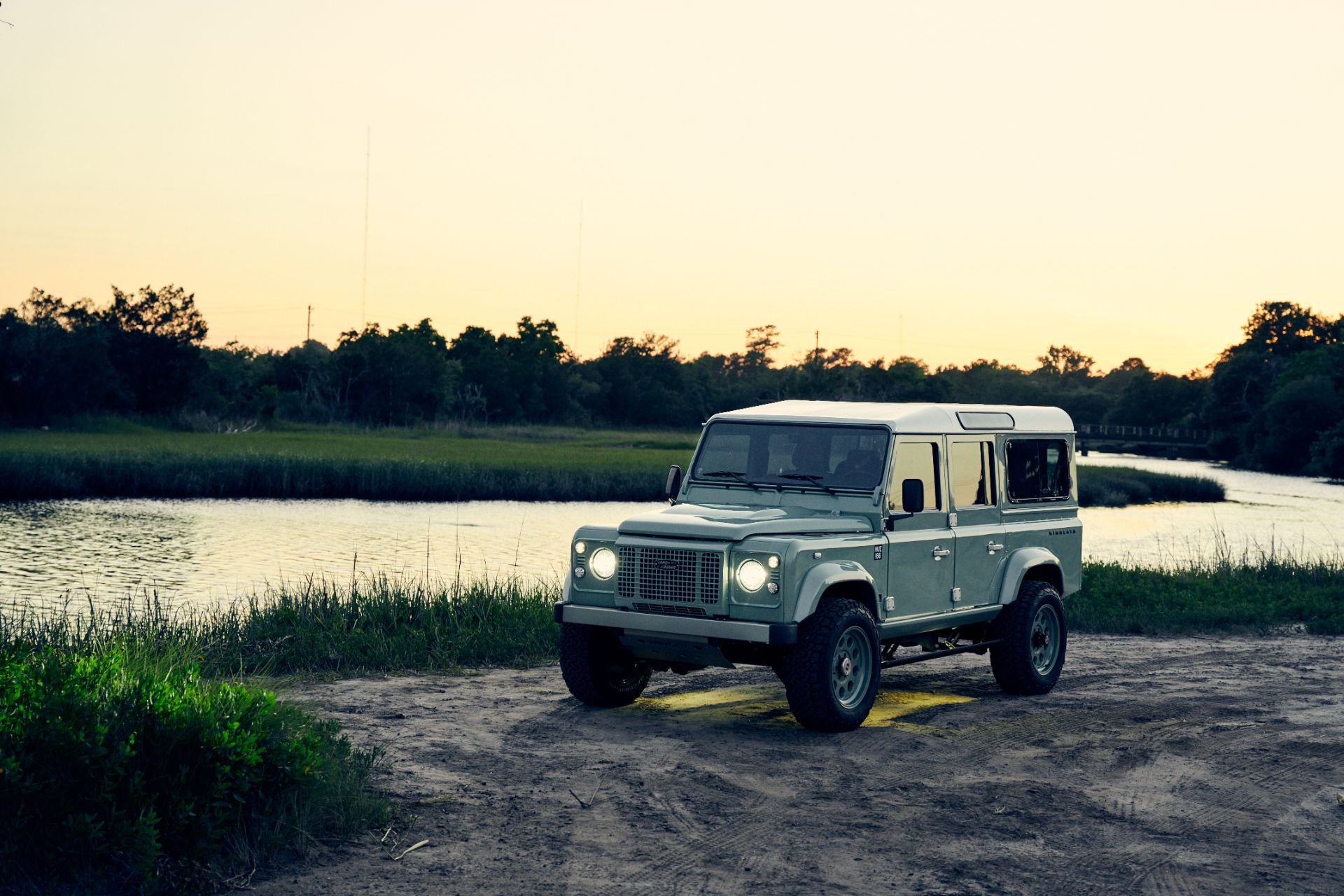 Himalaya Hue 166 Is A Hand-Built $300k Defender With A 650 HP Supercharged V8