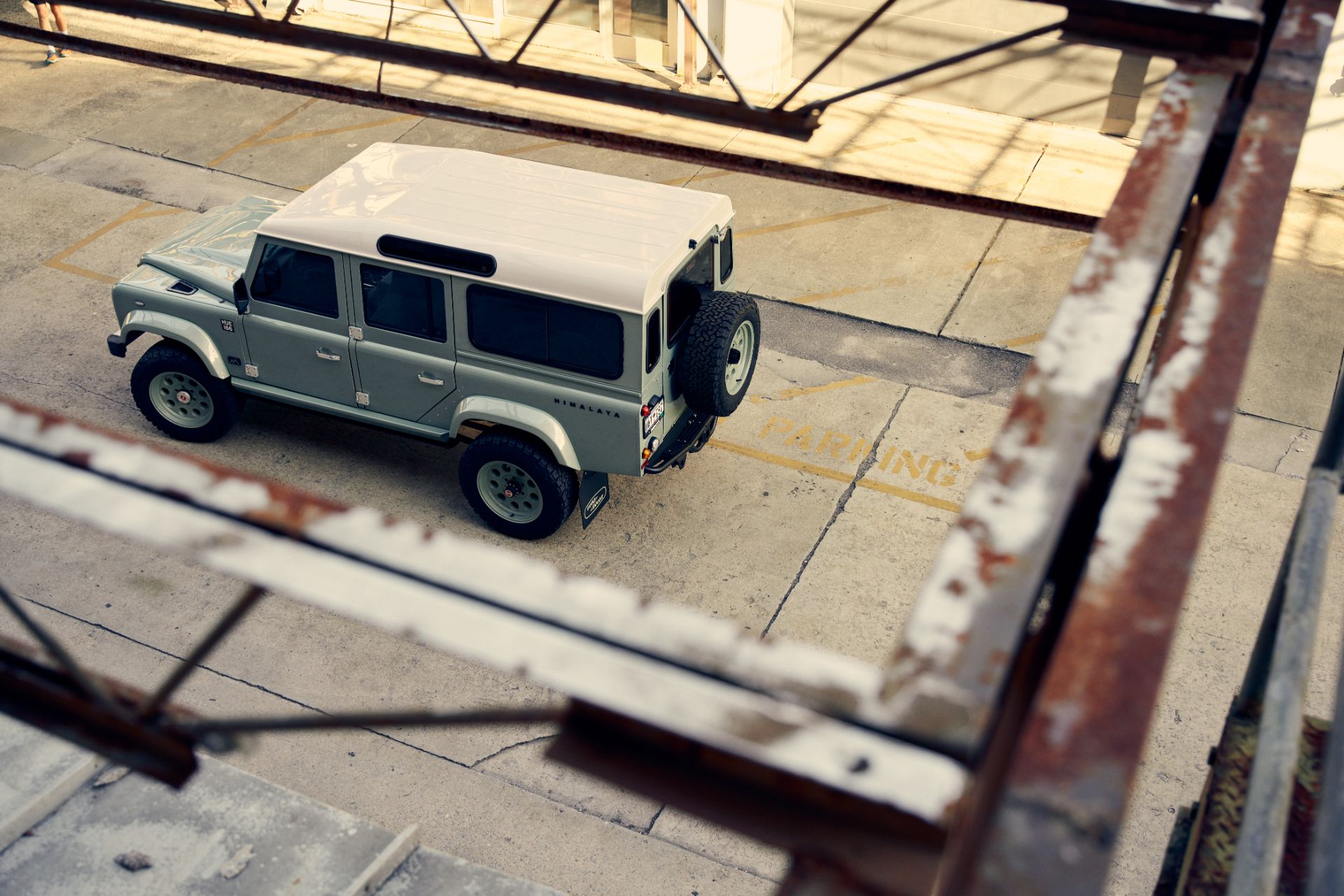 Himalaya Hue 166 Is A Hand-Built $300k Defender With A 650 HP Supercharged V8