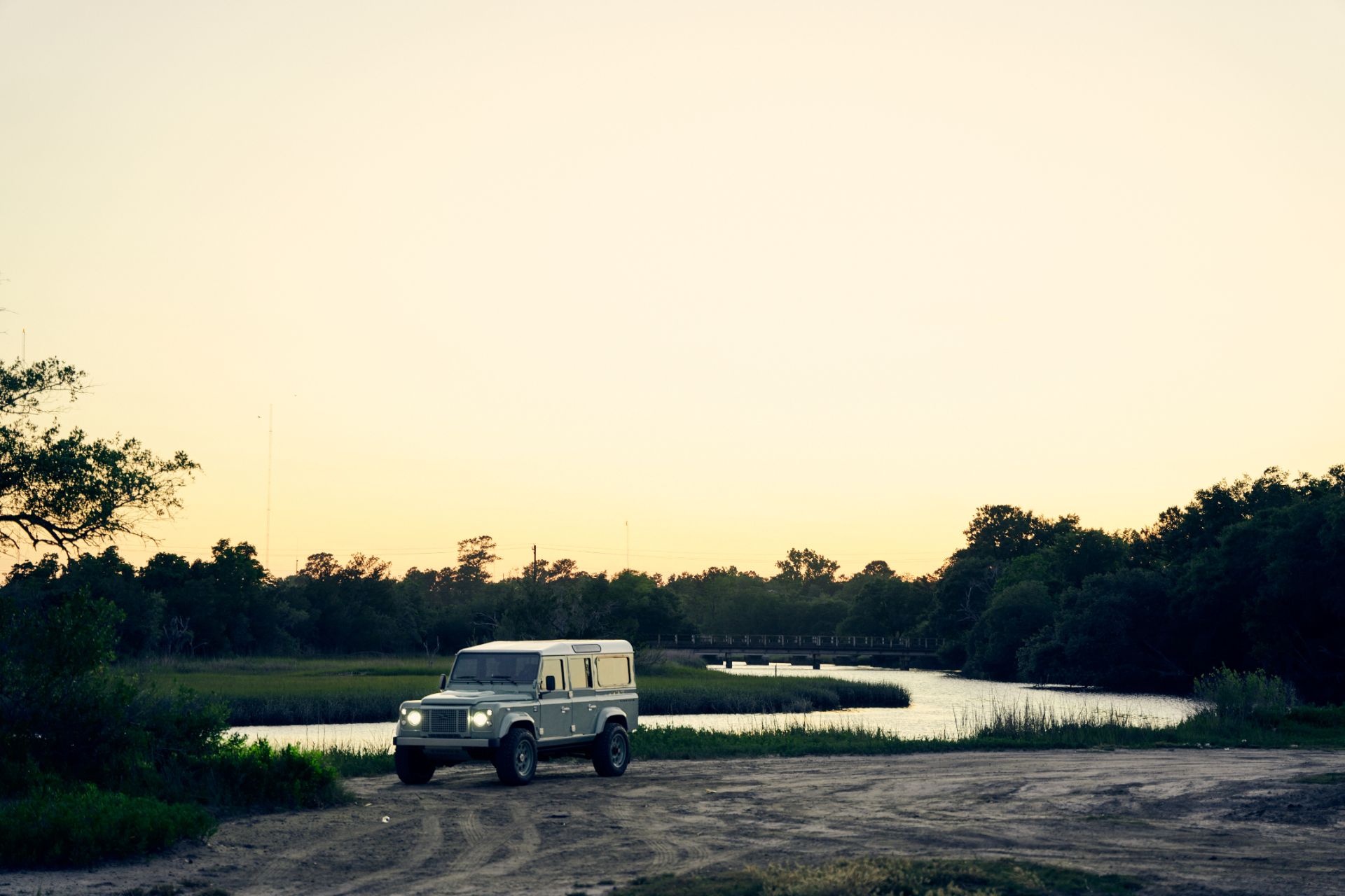 Himalaya Hue 166 Is A Hand-Built $300k Defender With A 650 HP Supercharged V8